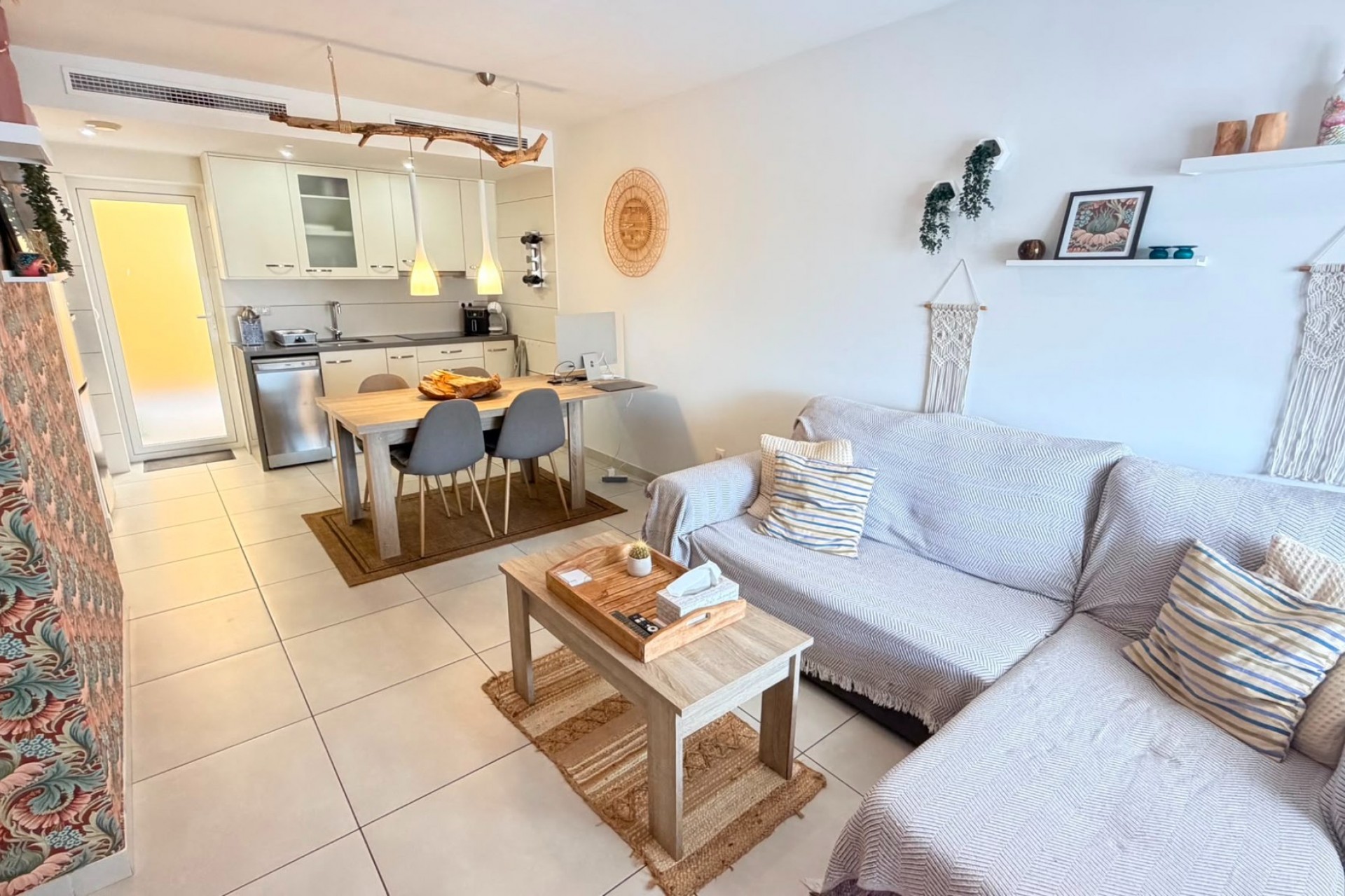 Re-Sale - Apartment - Torrevieja - Aguas Nuevas