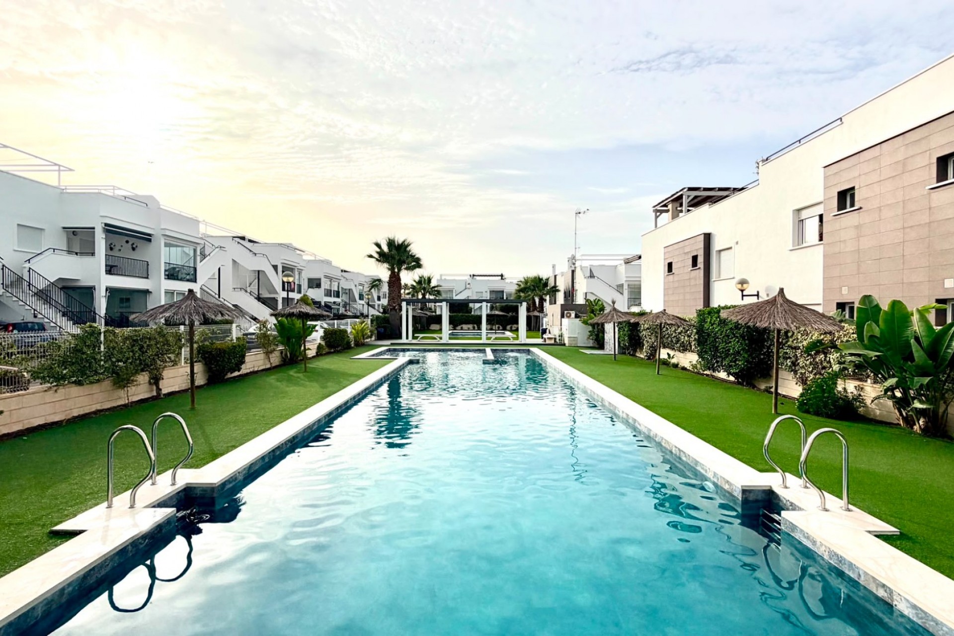 Re-Sale - Apartment - Torrevieja - Aguas Nuevas