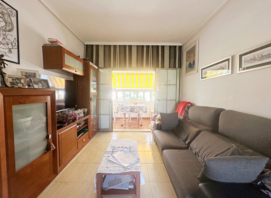 Re-Sale - Apartment - Torrevieja - Aguas Nuevas