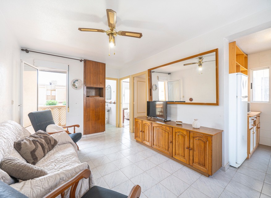 Re-Sale - Apartment - Torrevieja - Aguas Nuevas