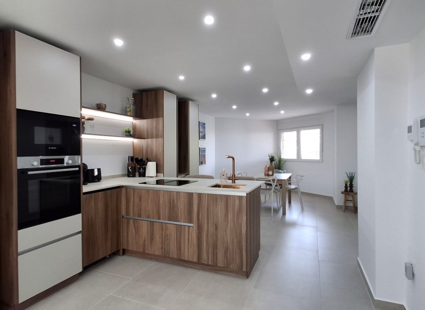Re-Sale - Apartment - Torrevieja - Playa Acequion