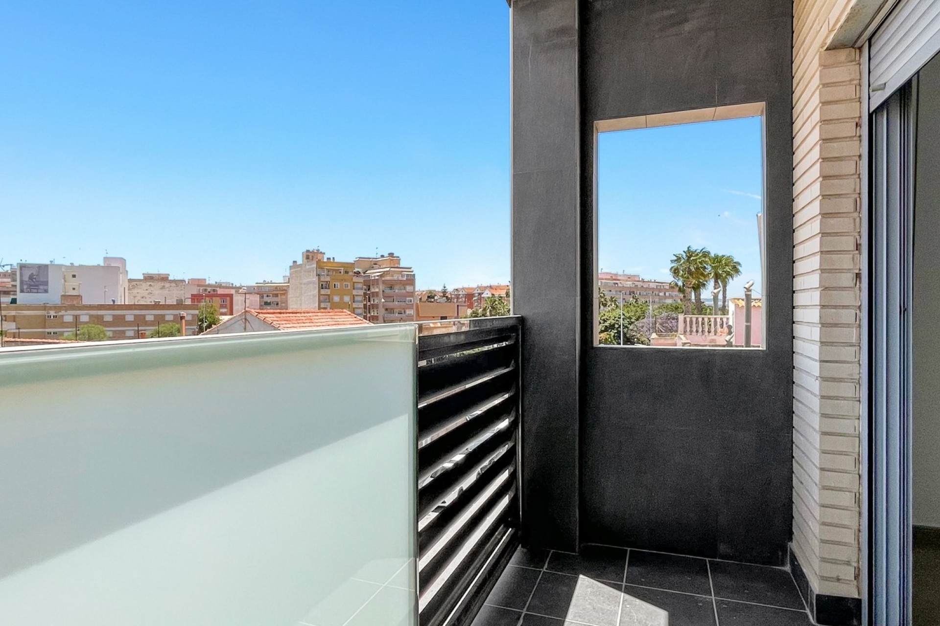 Re-Sale - Apartment - Torrevieja - Playa Acequion