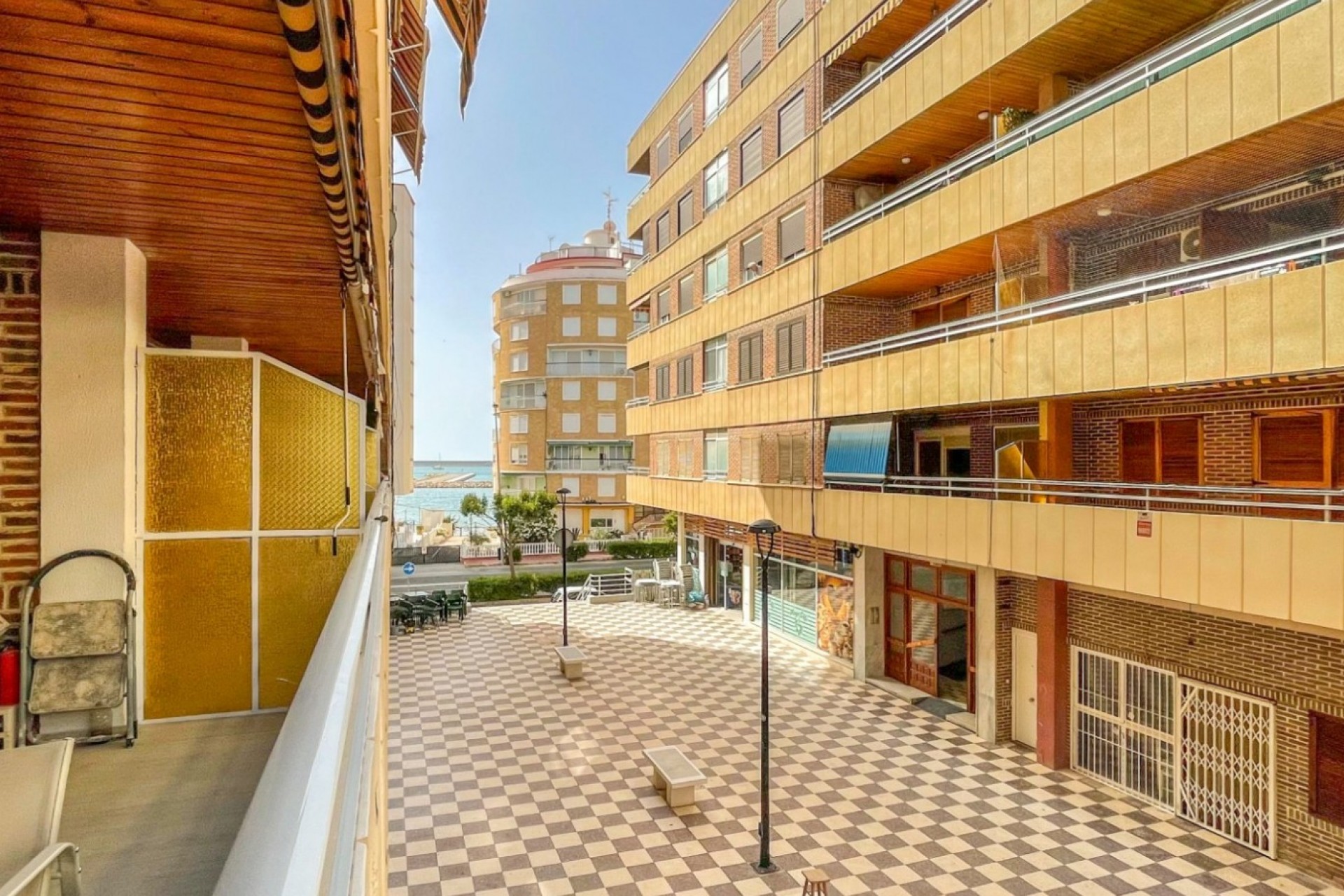 Re-Sale - Apartment - Torrevieja - Playa Acequion