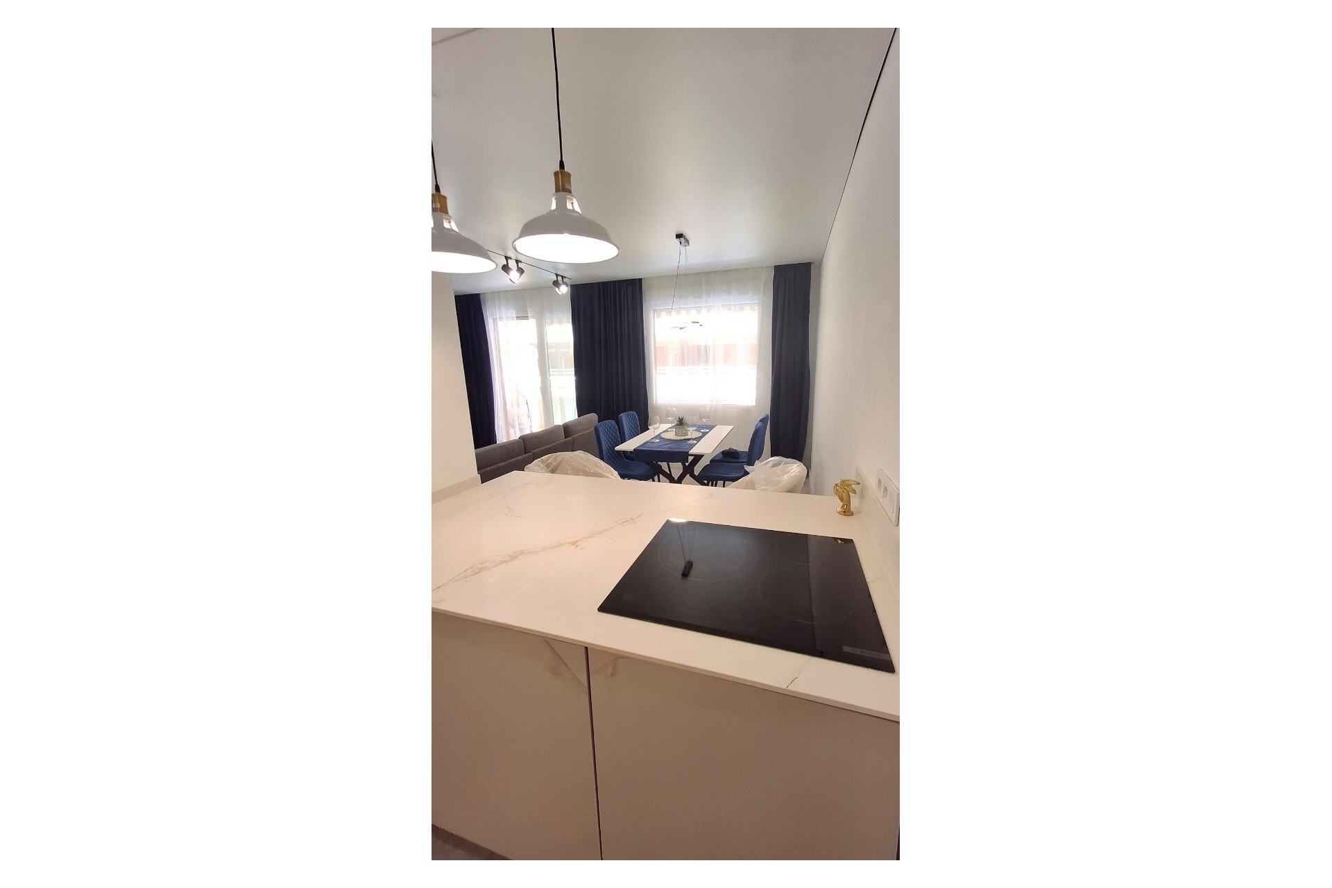 Re-Sale - Apartment - Torrevieja - Playa Acequion