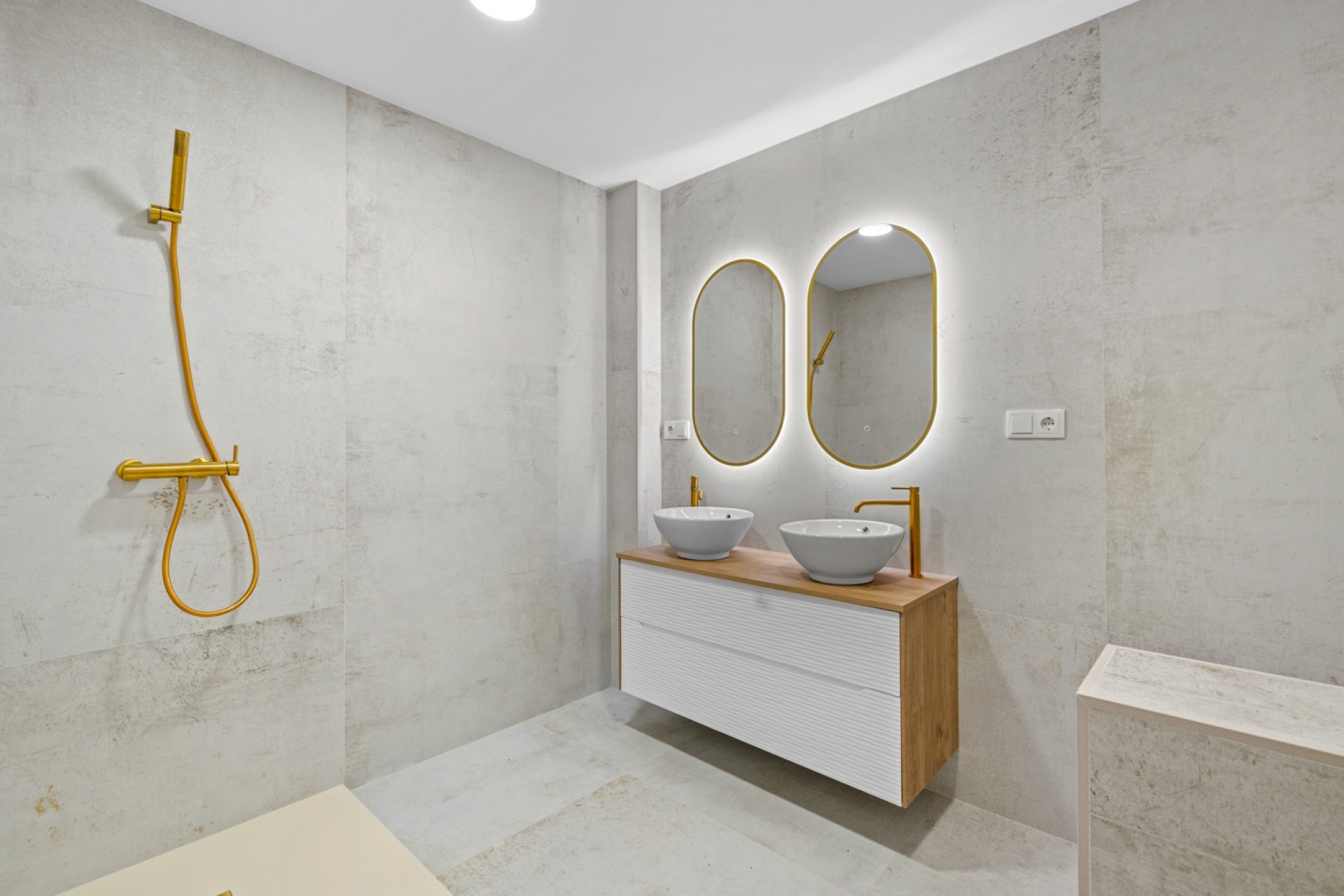Re-Sale - Apartment - Torrevieja - Playa del Acequión