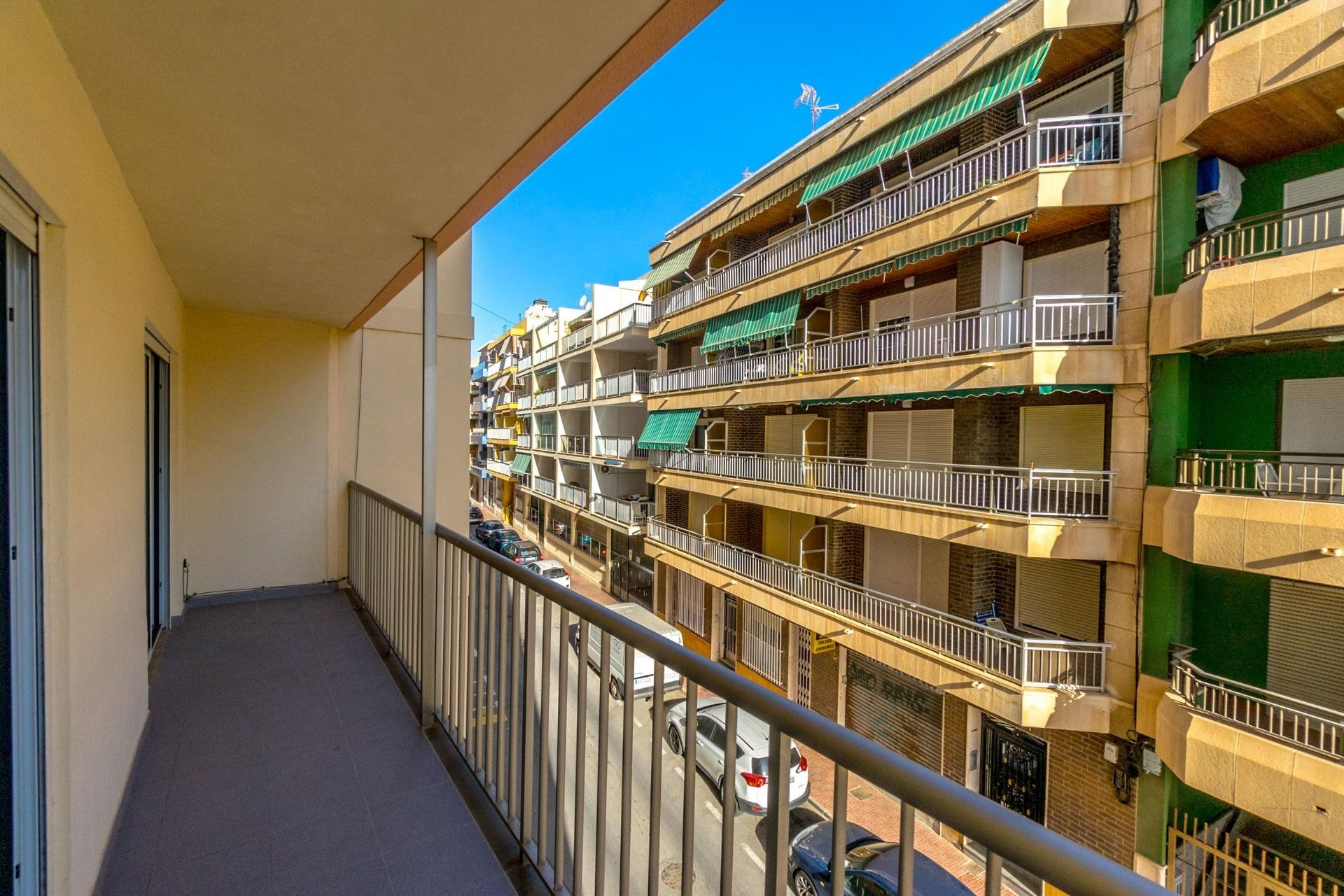 Re-Sale - Apartment - Torrevieja - Playa Del Cura