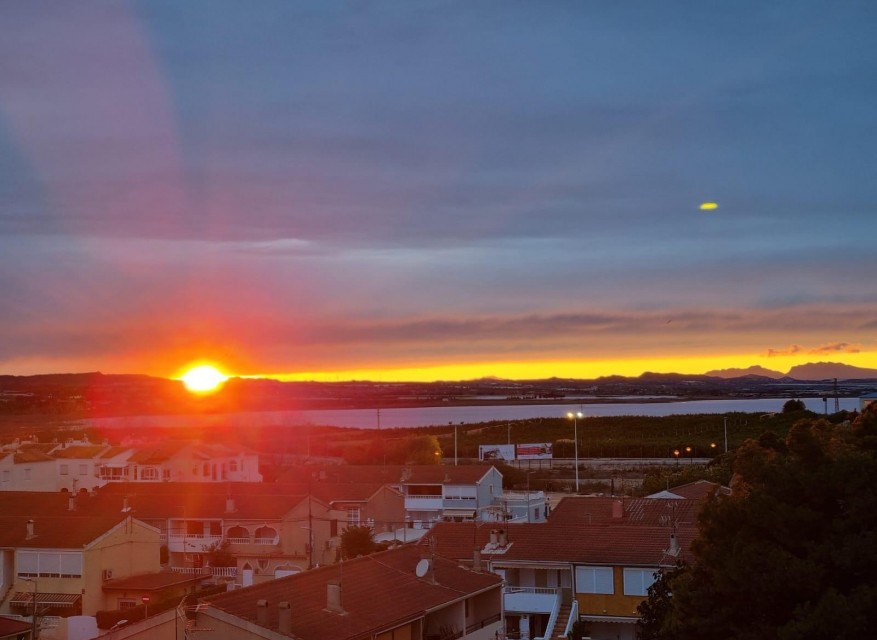 Re-Sale - Apartment - Torrevieja - Playa Los Naufragos
