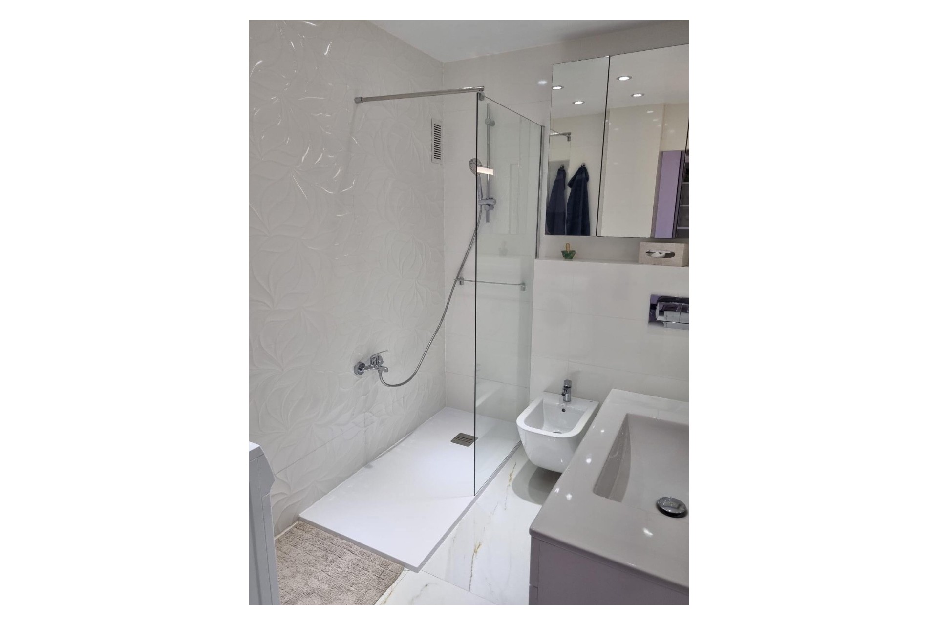 Re-Sale - Apartment - Torrevieja - Playa Los Naufragos
