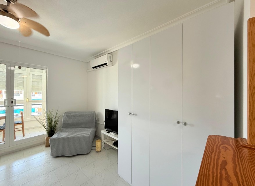 Re-Sale - Apartment - Torrevieja - Torre La Mata