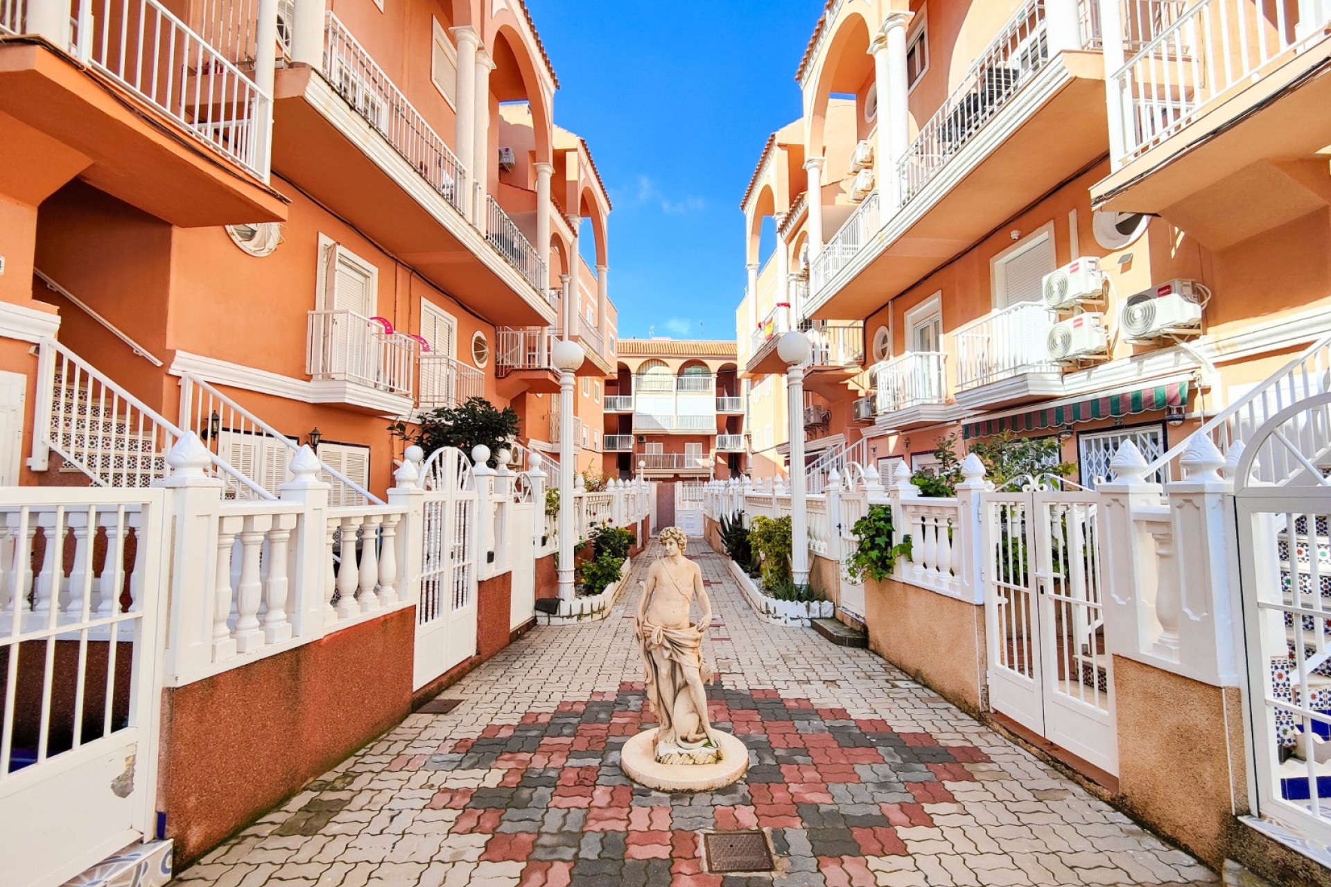 Re-Sale - Apartment - Torrevieja - Torre La Mata