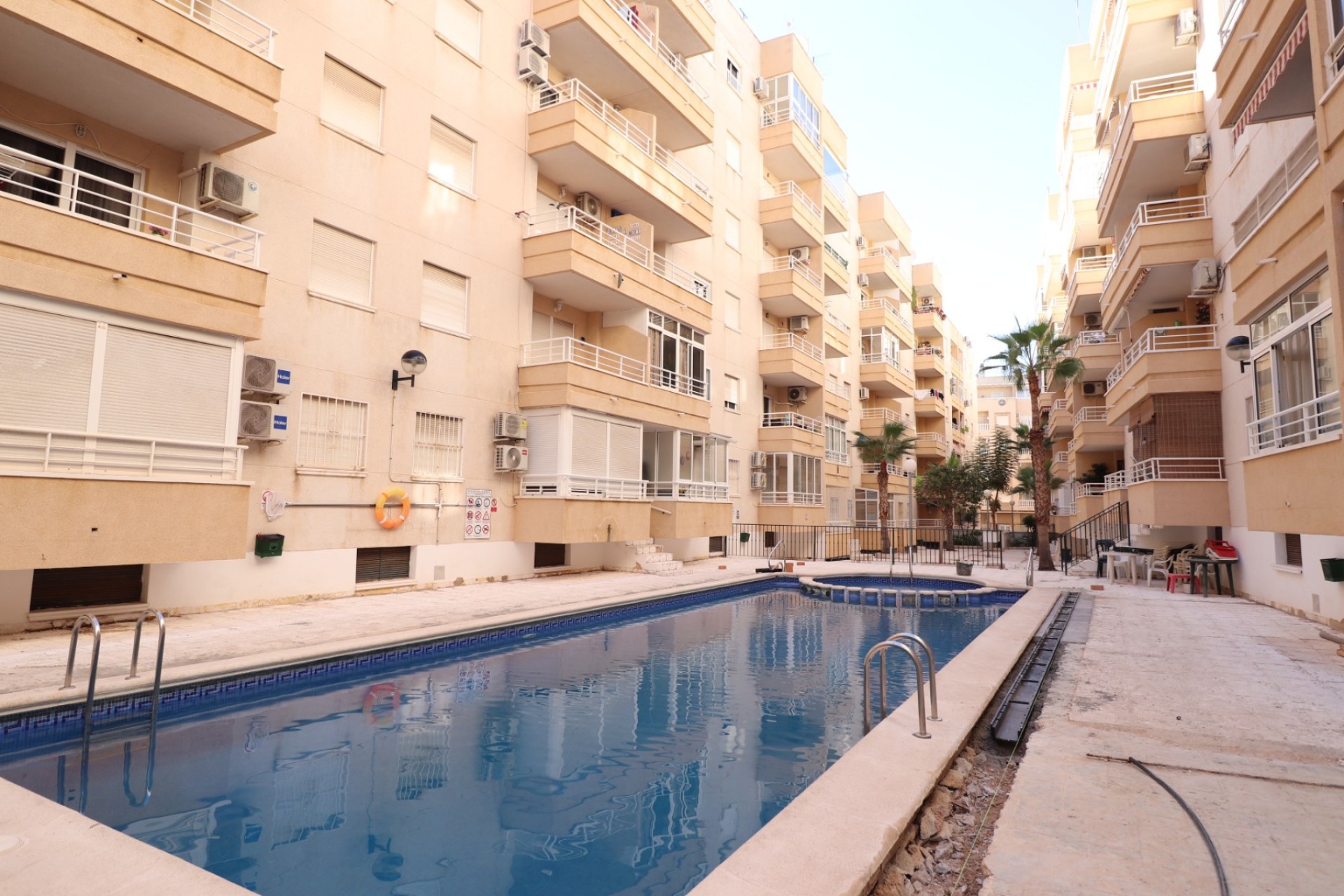 Re-Sale - Apartment - Torrevieja - Torrevieja - Centre