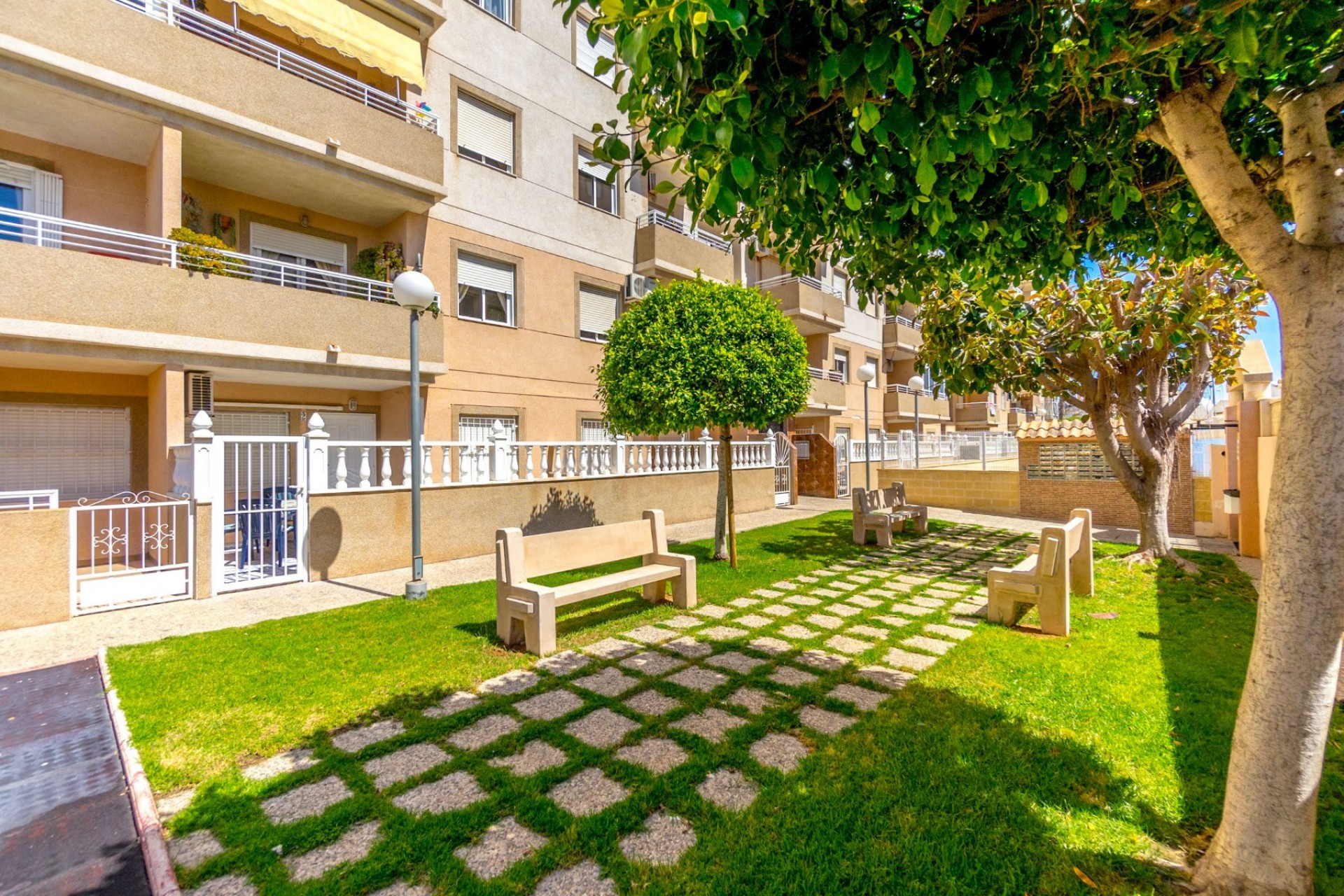 Re-Sale - Apartment - Torrevieja - Torrevieja - Centre