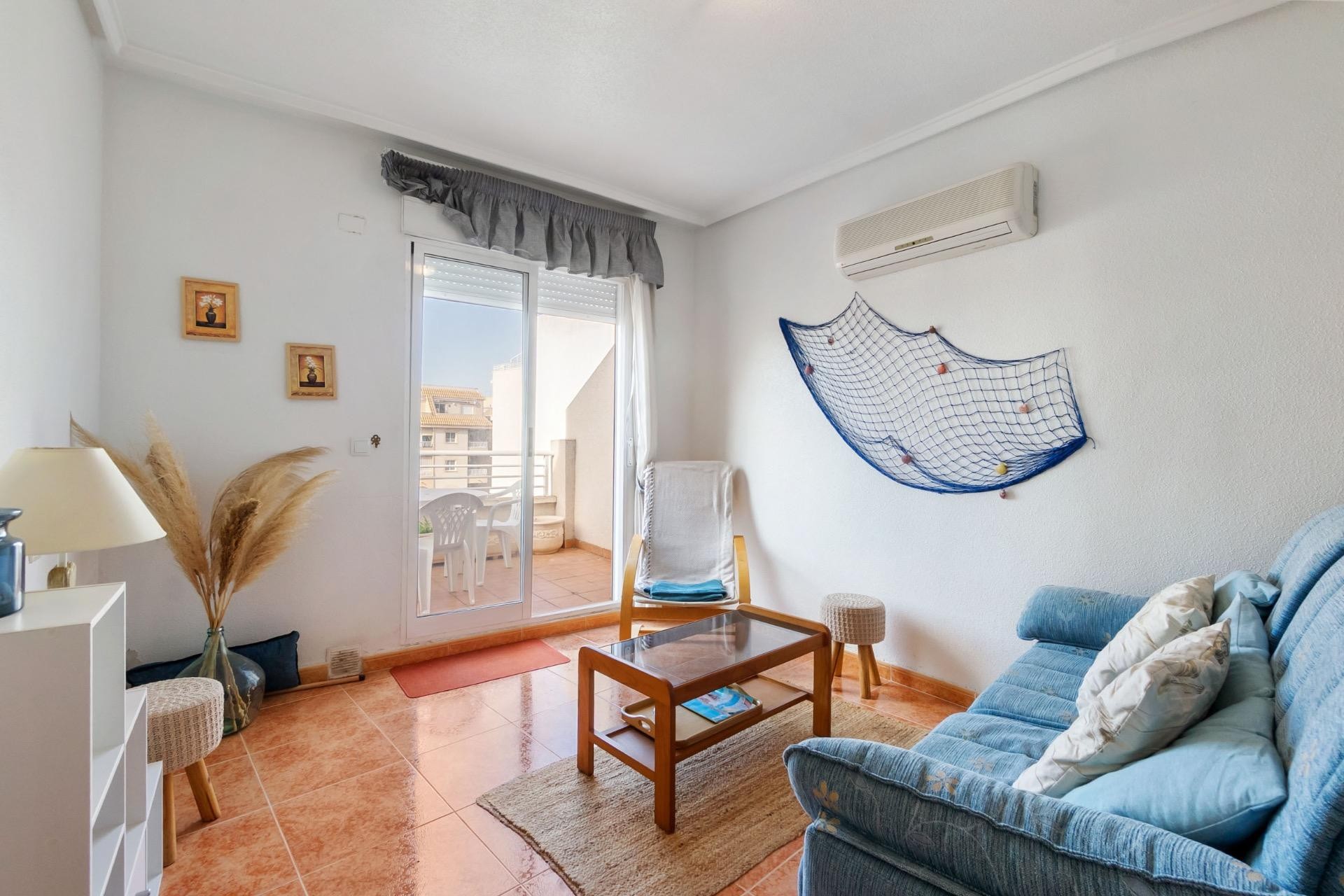 Re-Sale - Apartment - Torrevieja - Torrevieja - Centre