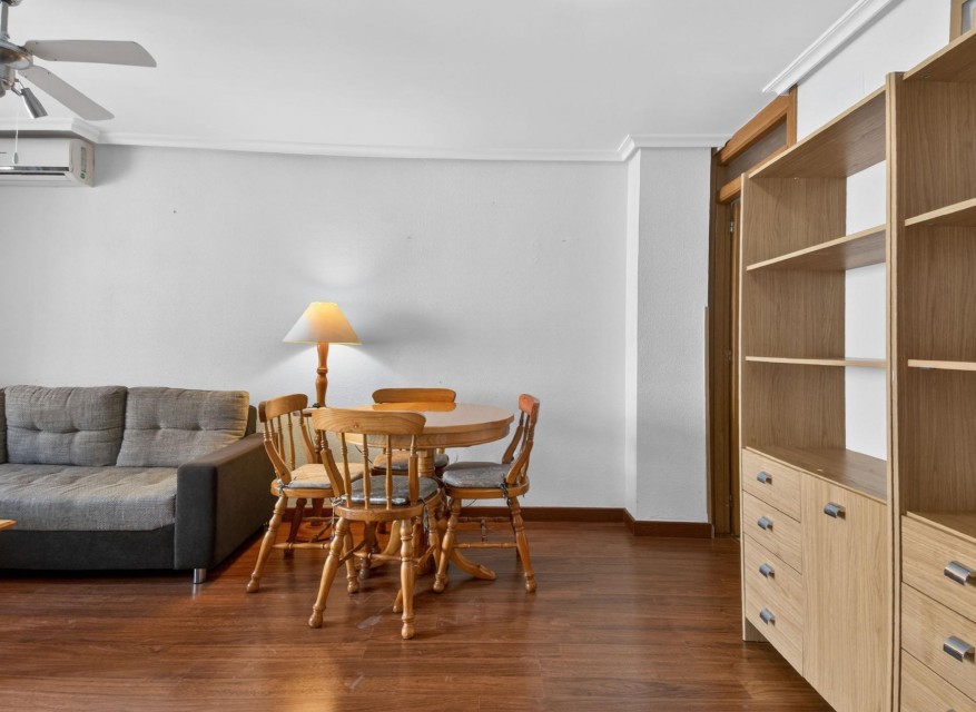 Re-Sale - Apartment - Torrevieja - Torrevieja - Centre