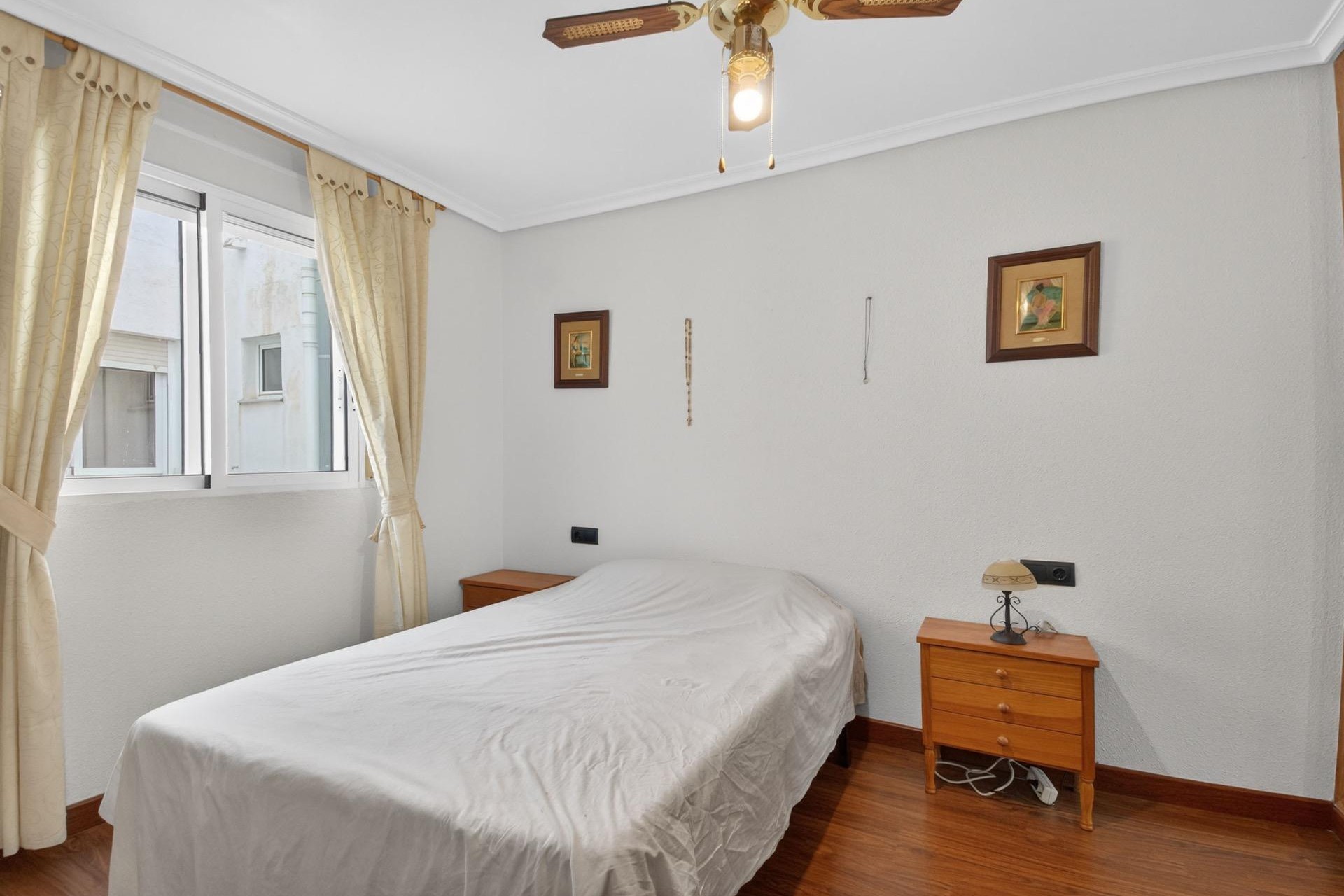 Re-Sale - Apartment - Torrevieja - Torrevieja - Centre