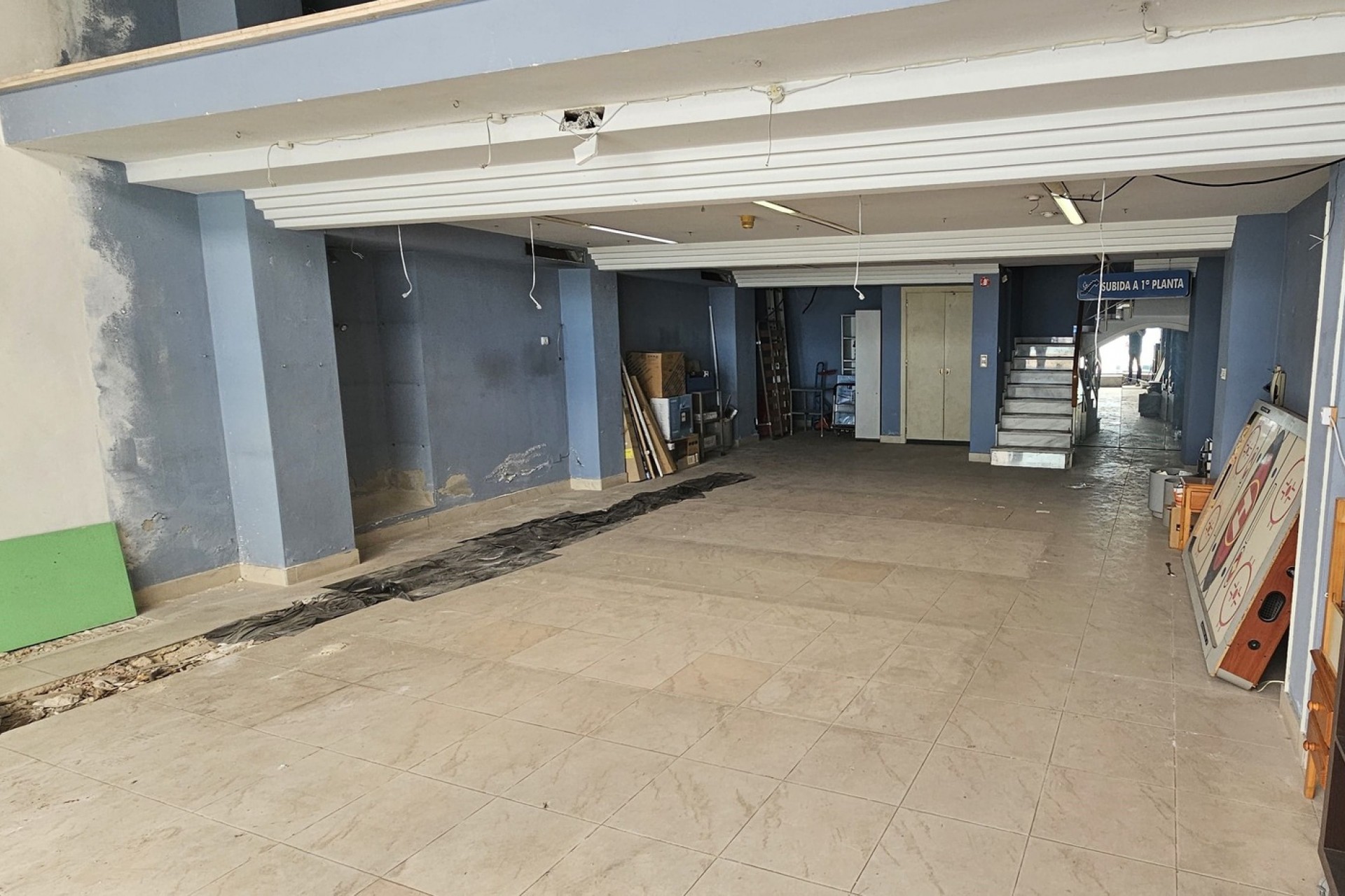 Re-Sale - Building (Mixed-Use) - Torrevieja - Torrevieja - Centre