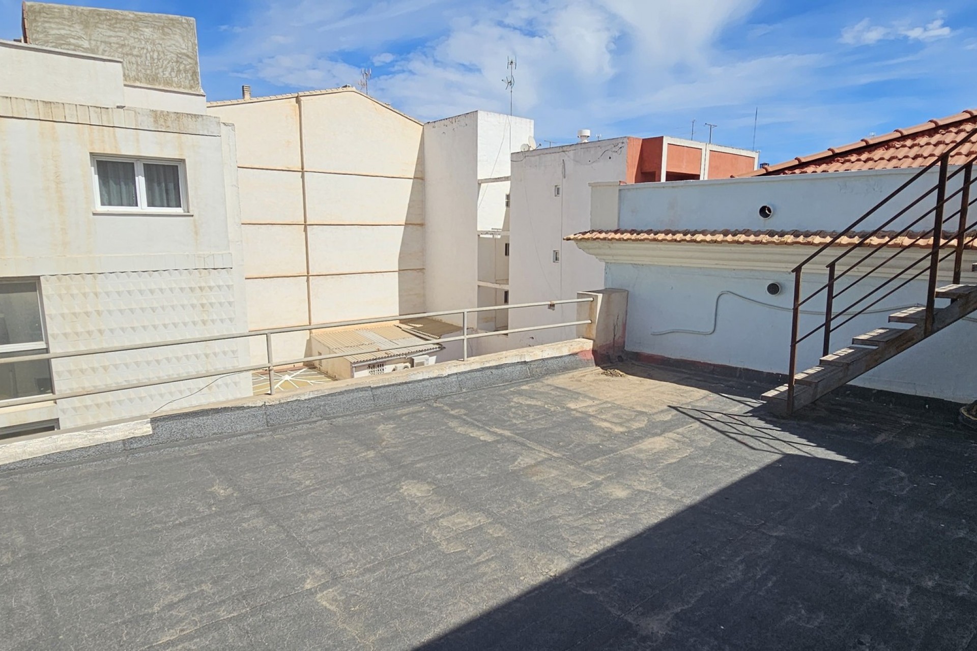 Re-Sale - Building (Mixed-Use) - Torrevieja - Torrevieja - Centre