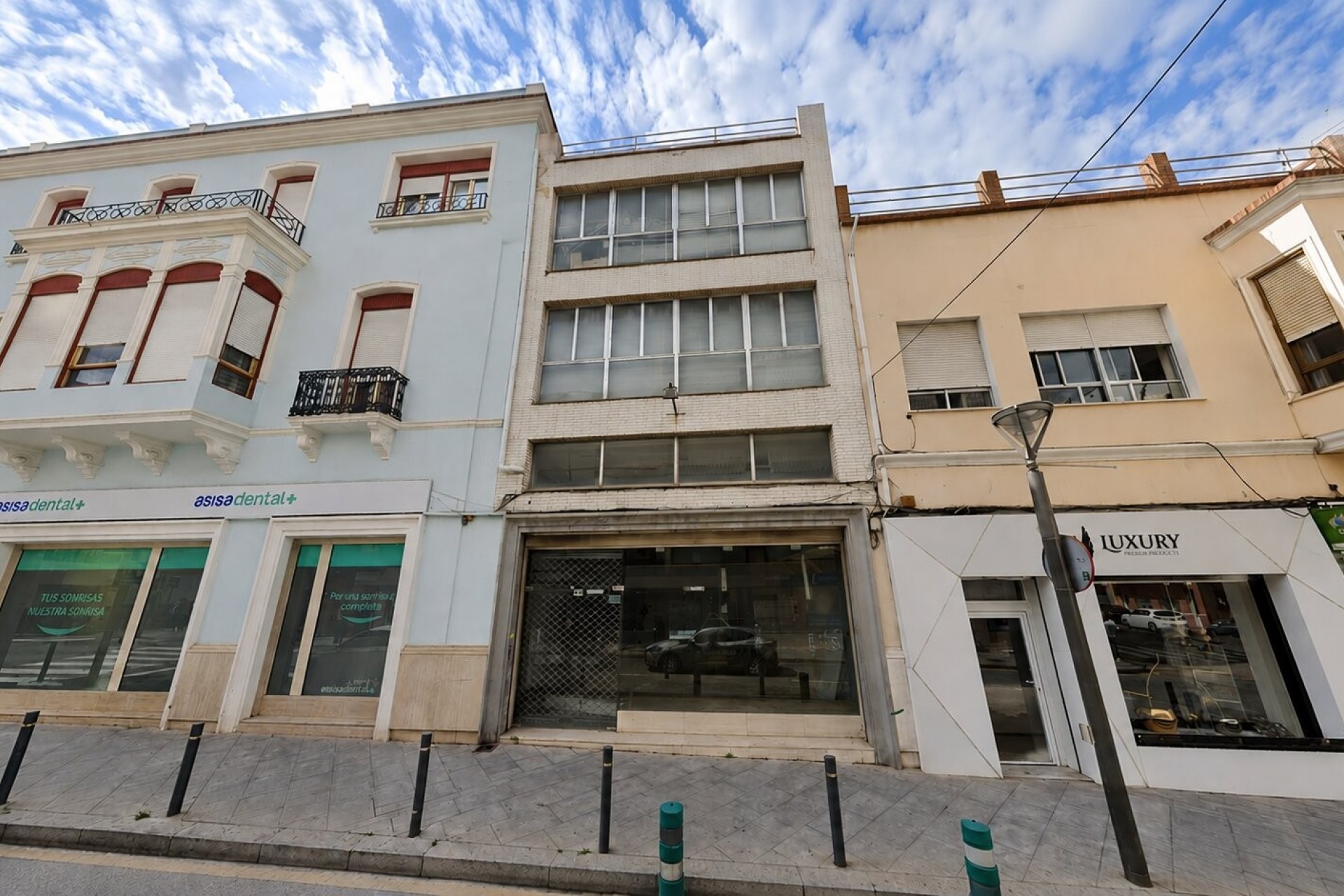Re-Sale - Building (Mixed-Use) - Torrevieja - Torrevieja - Centre