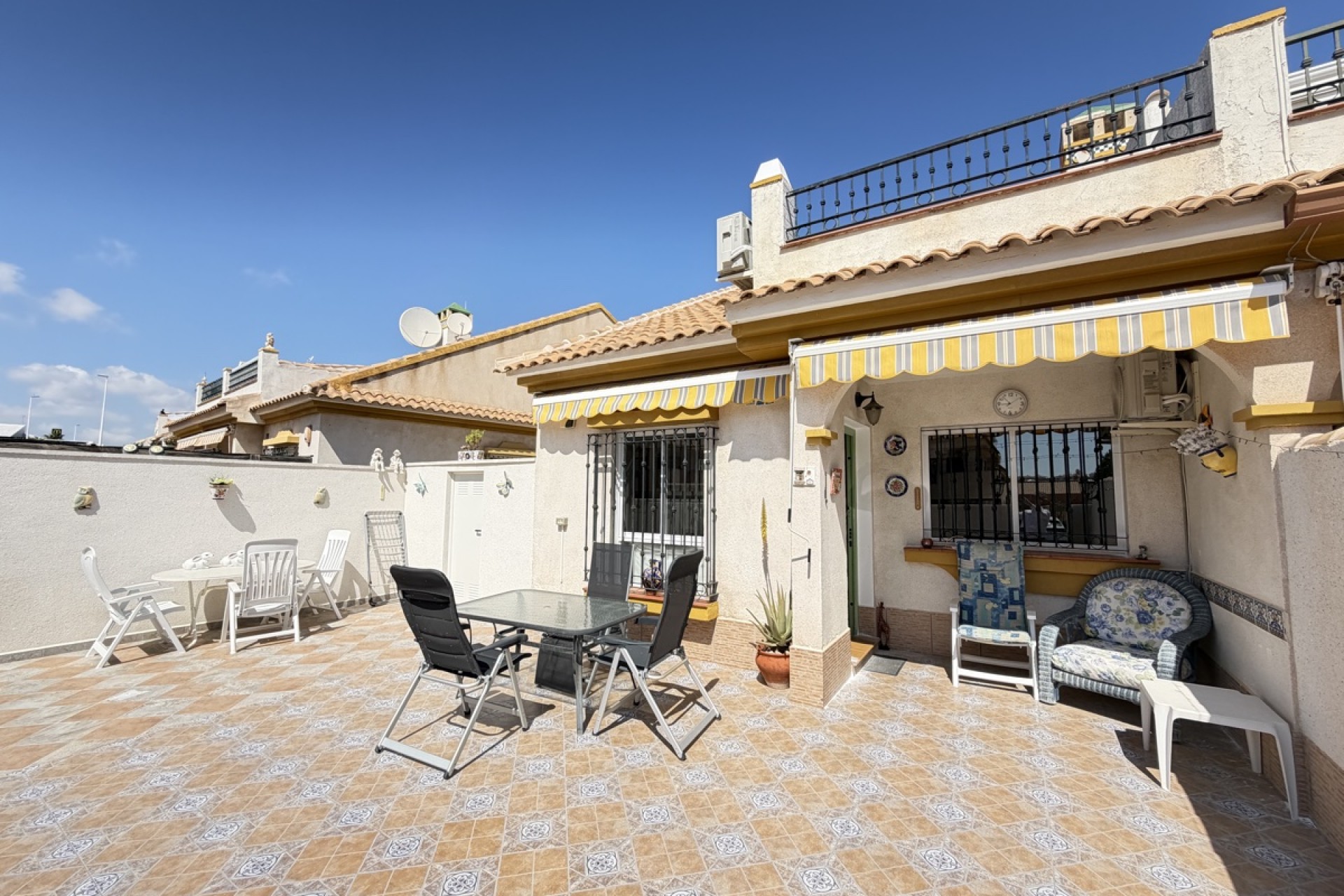 Re-Sale - Bungalow - Orihuela Costa - La Zenia