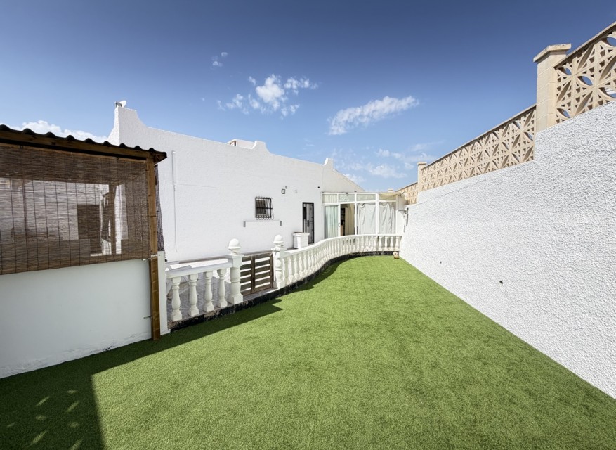 Re-Sale - Bungalow - Orihuela Costa - Villamartin