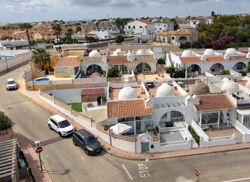 Re-Sale - Bungalow - Orihuela Costa - Villamartin