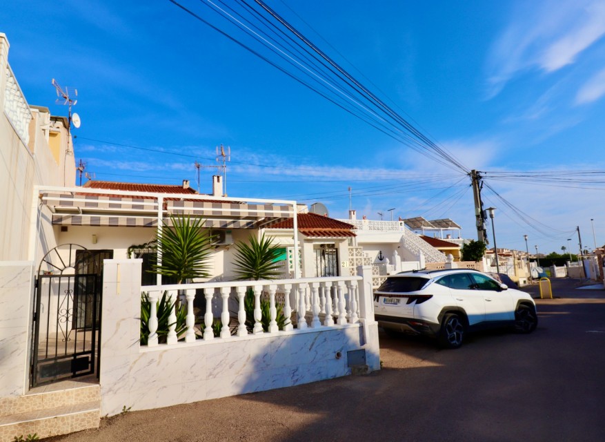 Re-Sale - Bungalow - Torrevieja - El Chaparral