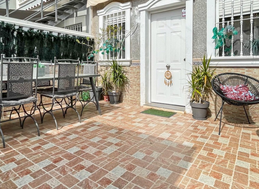 Re-Sale - Bungalow - Torrevieja - La Siesta - El Salado -  Torreta