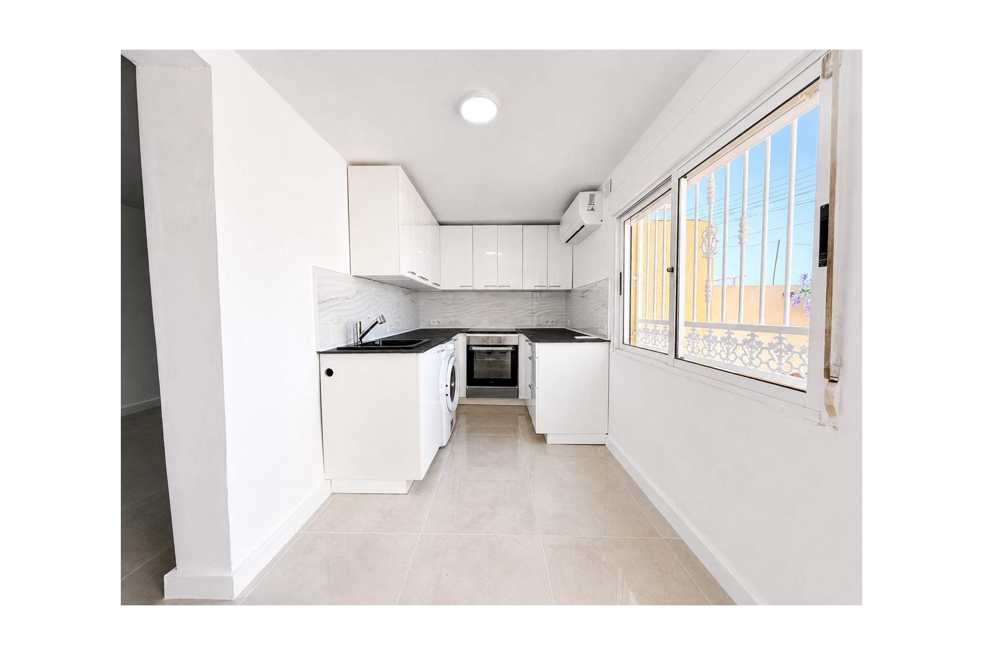 Re-Sale - Bungalow - Torrevieja - La Siesta