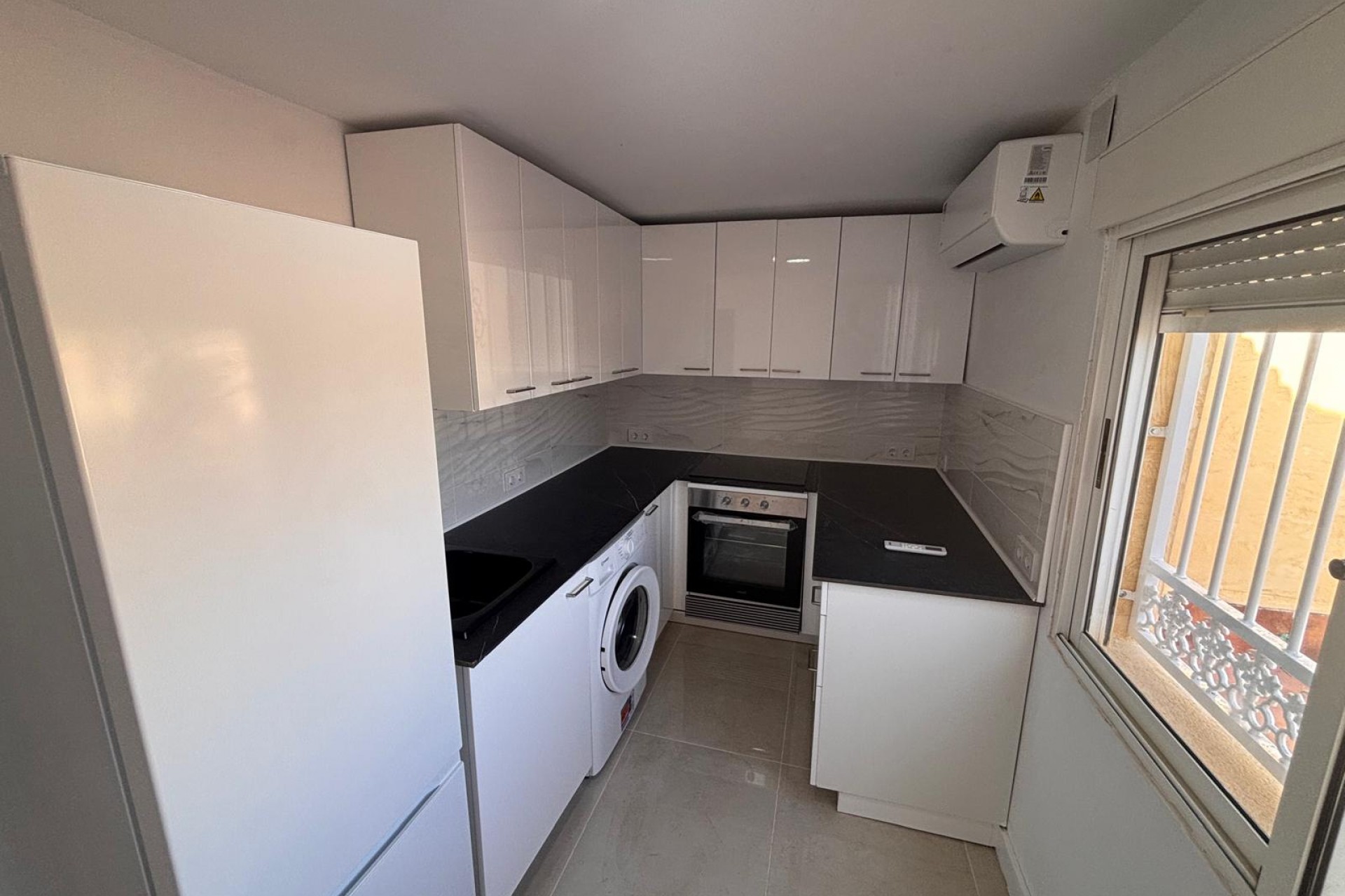 Re-Sale - Bungalow - Torrevieja - Torretas