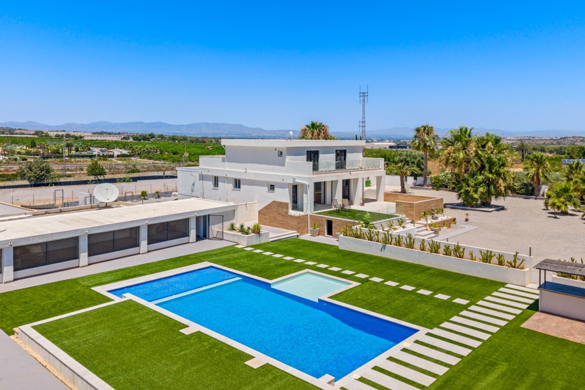 Re-Sale - Country Property - Los Montesinos - La Herrada