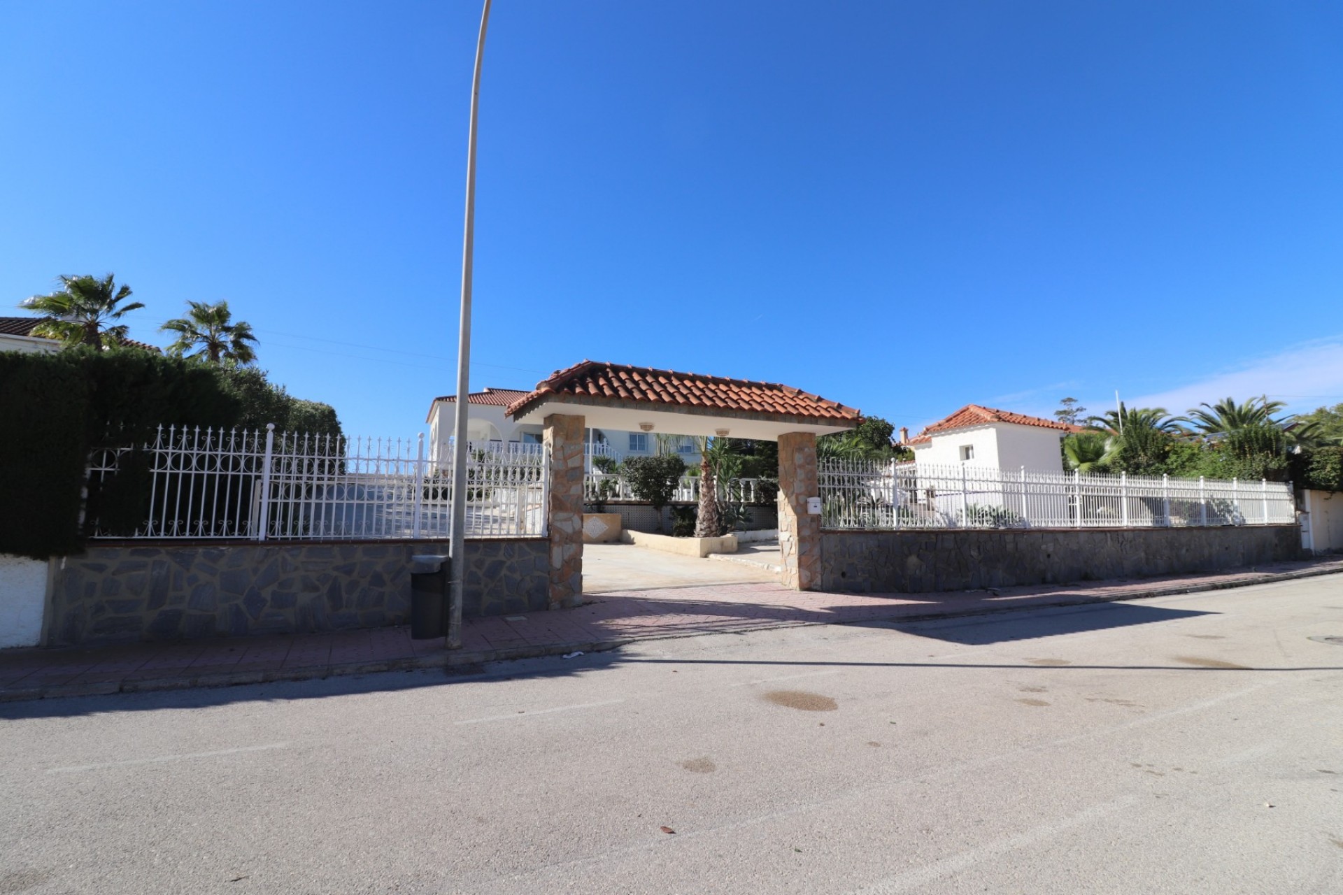 Re-Sale - Detached Villa - Algorfa - Lomas de La Juliana