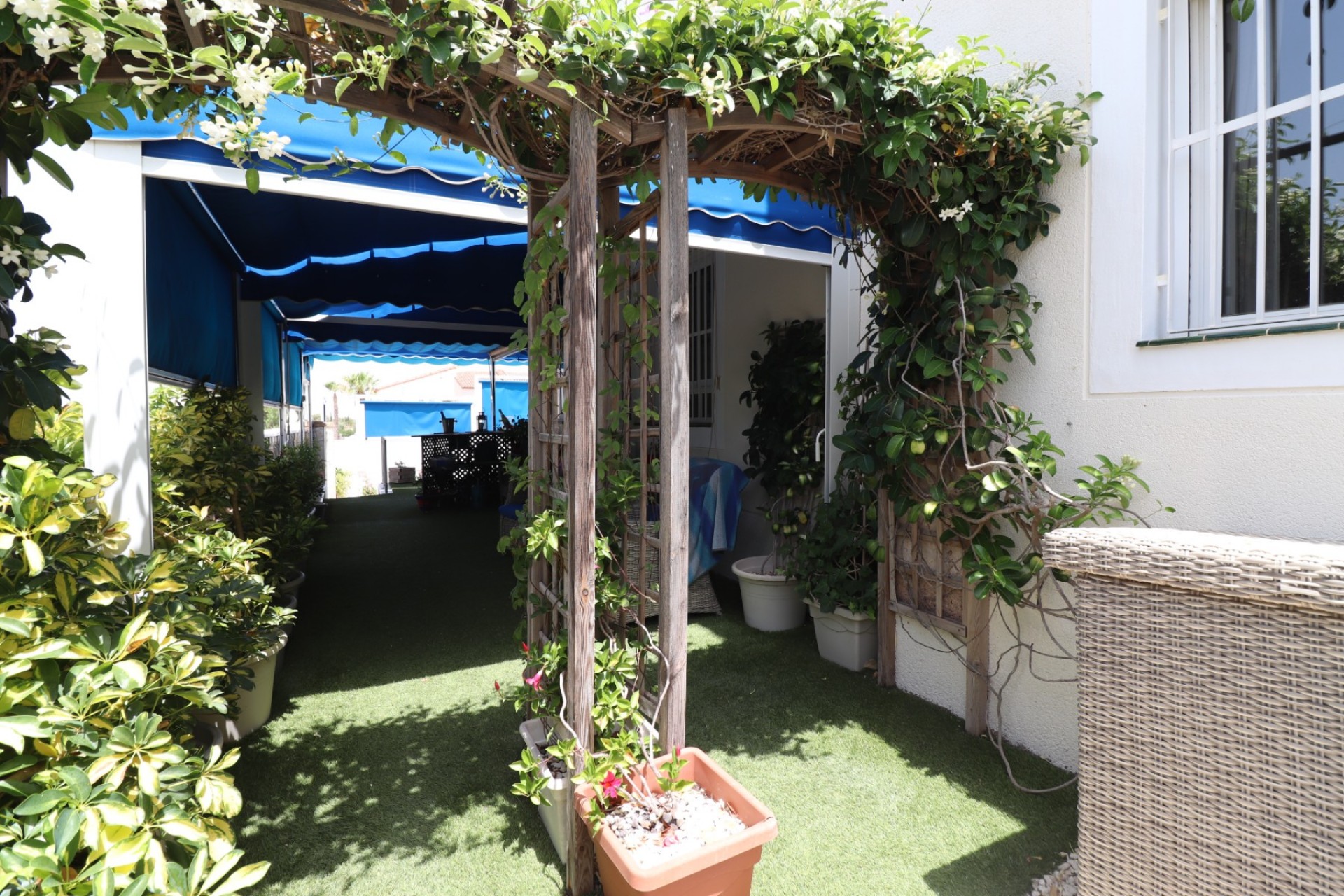 Re-Sale - Detached Villa - Algorfa - Montebello