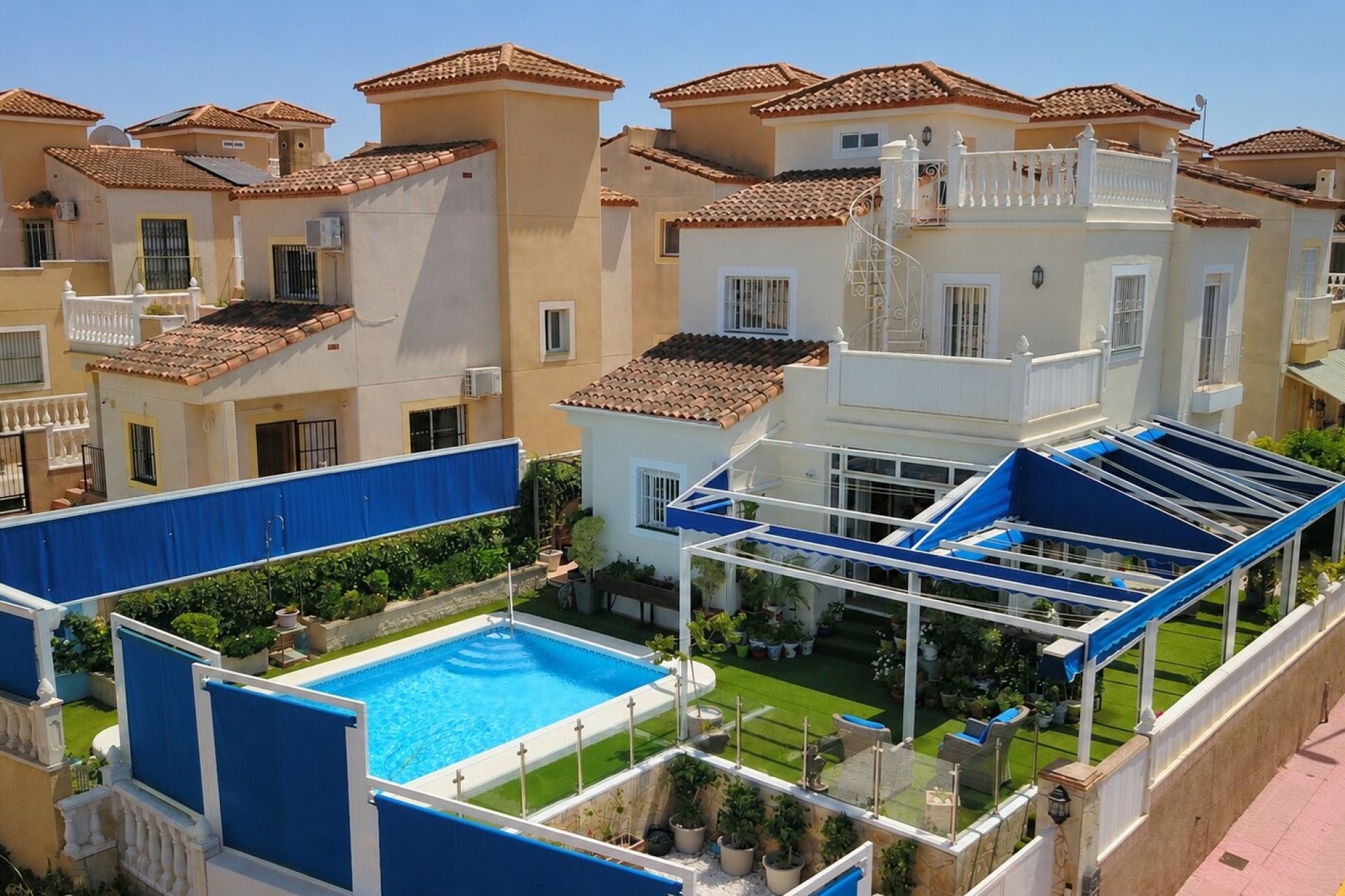 Re-Sale - Detached Villa - Algorfa - Montebello