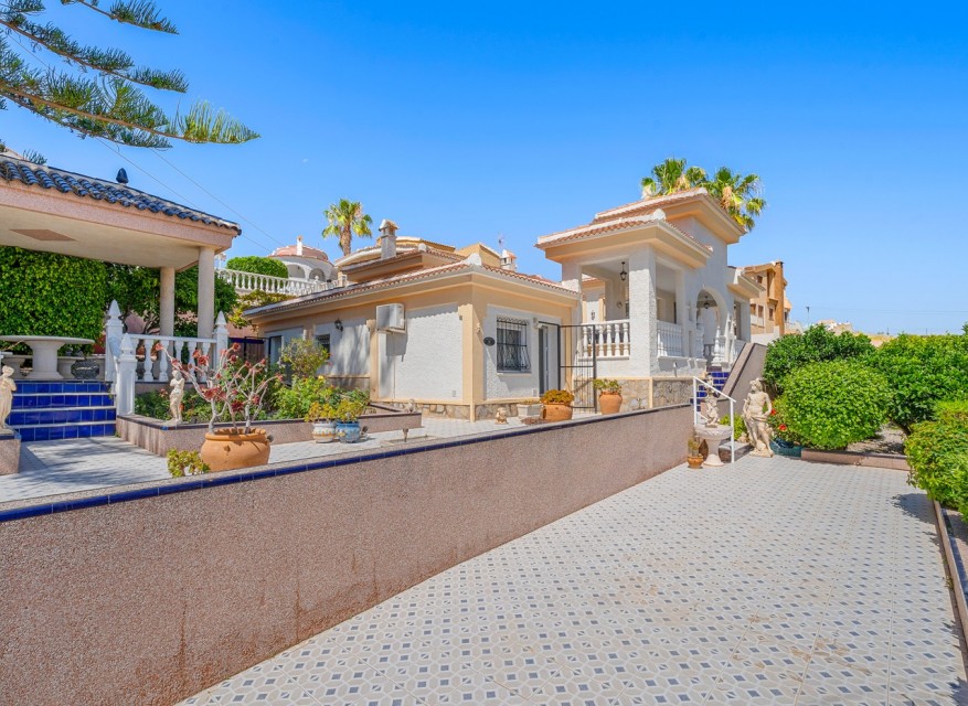 Re-Sale - Detached Villa - Ciudad Quesada - La Marquesa