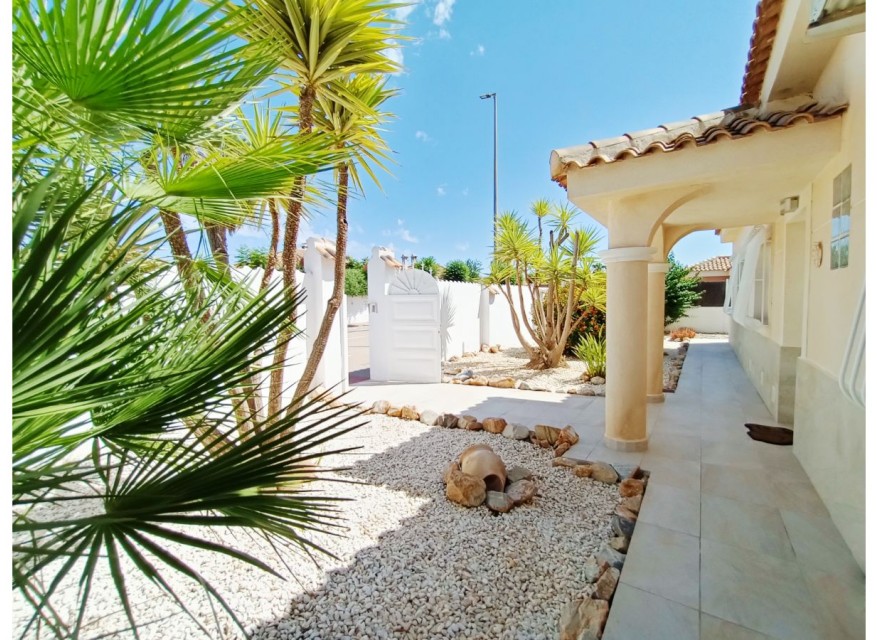 Re-Sale - Detached Villa - Gea y Truyols - Urb Lo Santiago