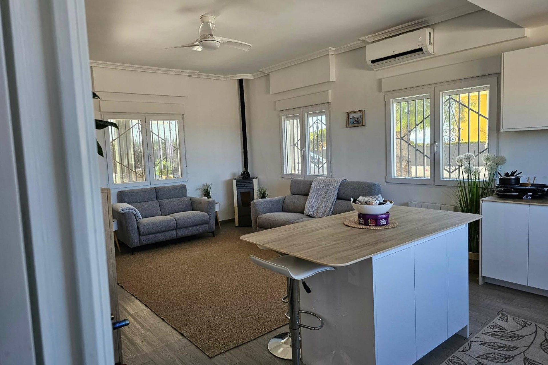 Re-Sale - Detached Villa - La Marina - La Marina - Urbanization