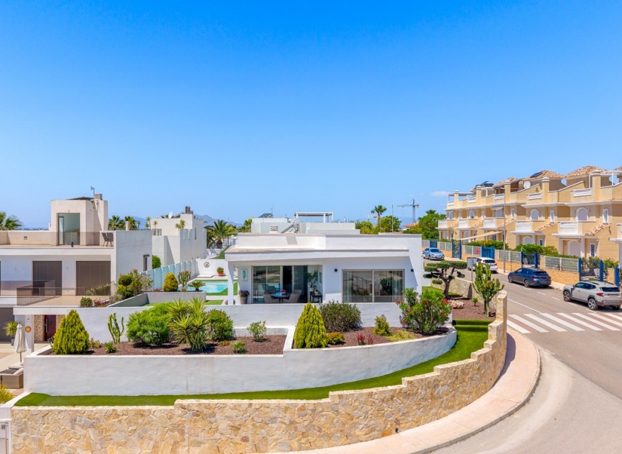 Re-Sale - Detached Villa - La Marina - La Marina - Urbanization