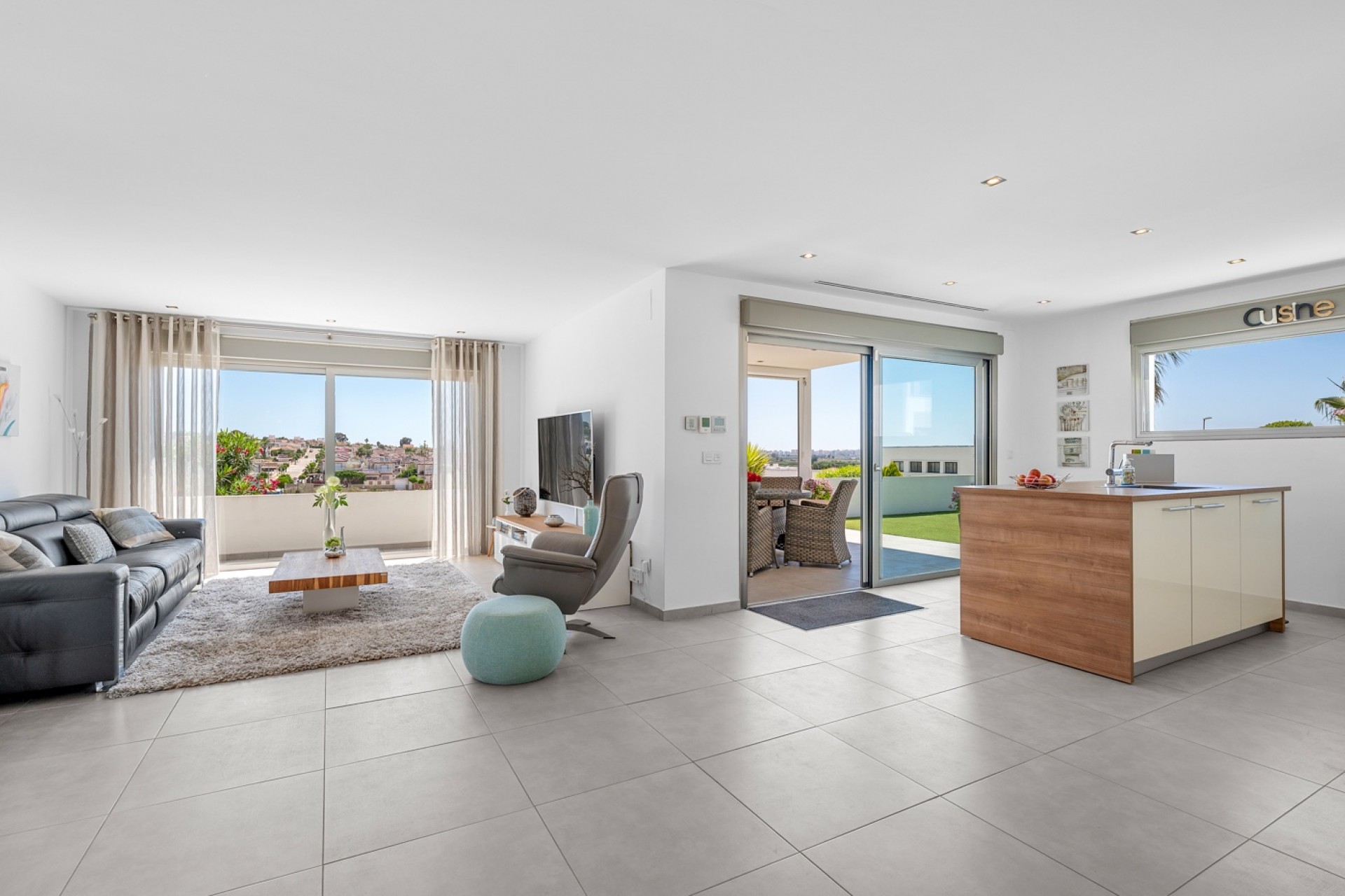 Re-Sale - Detached Villa - La Marina - La Marina - Urbanization