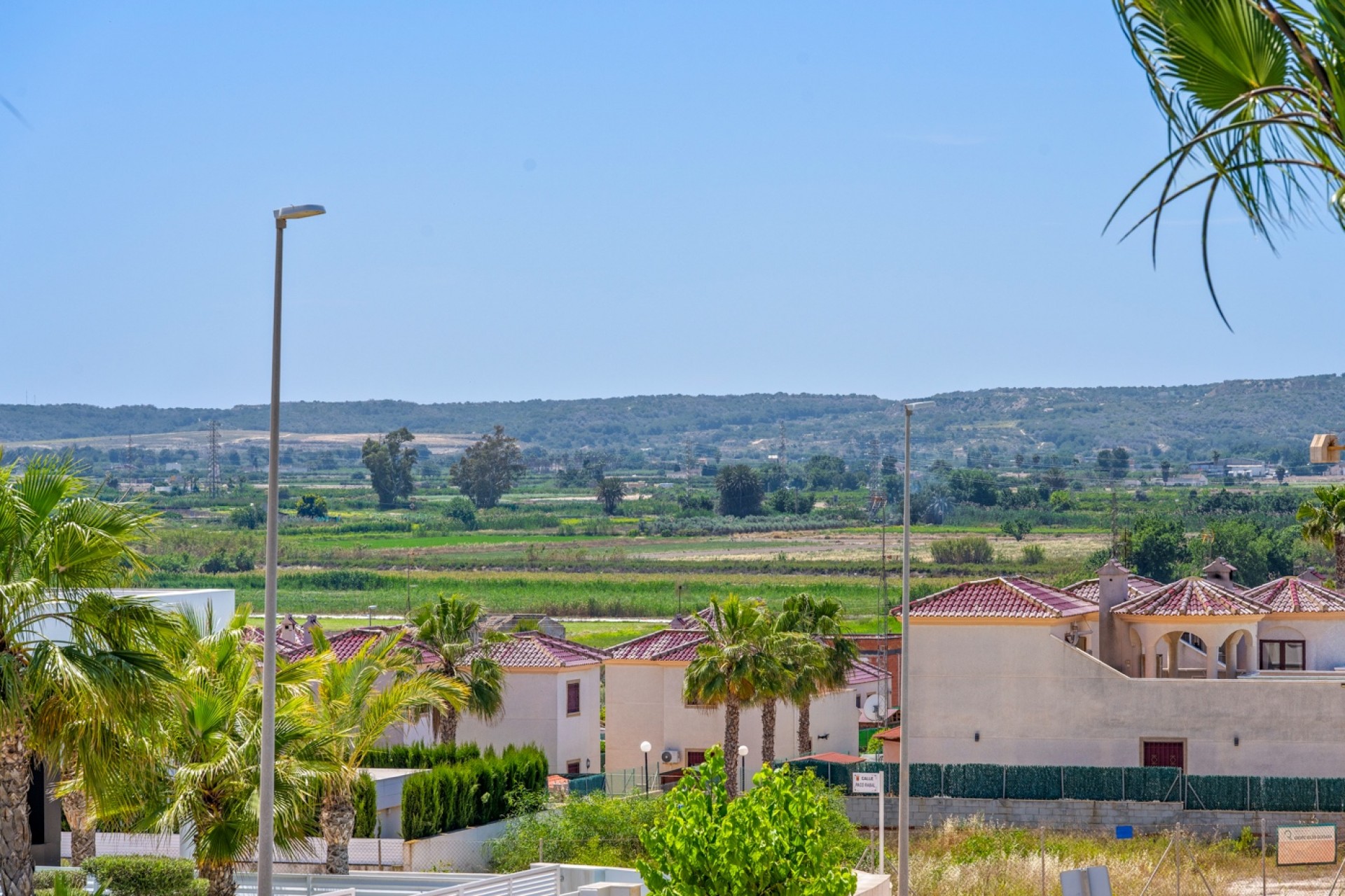 Re-Sale - Detached Villa - La Marina - La Marina - Urbanization