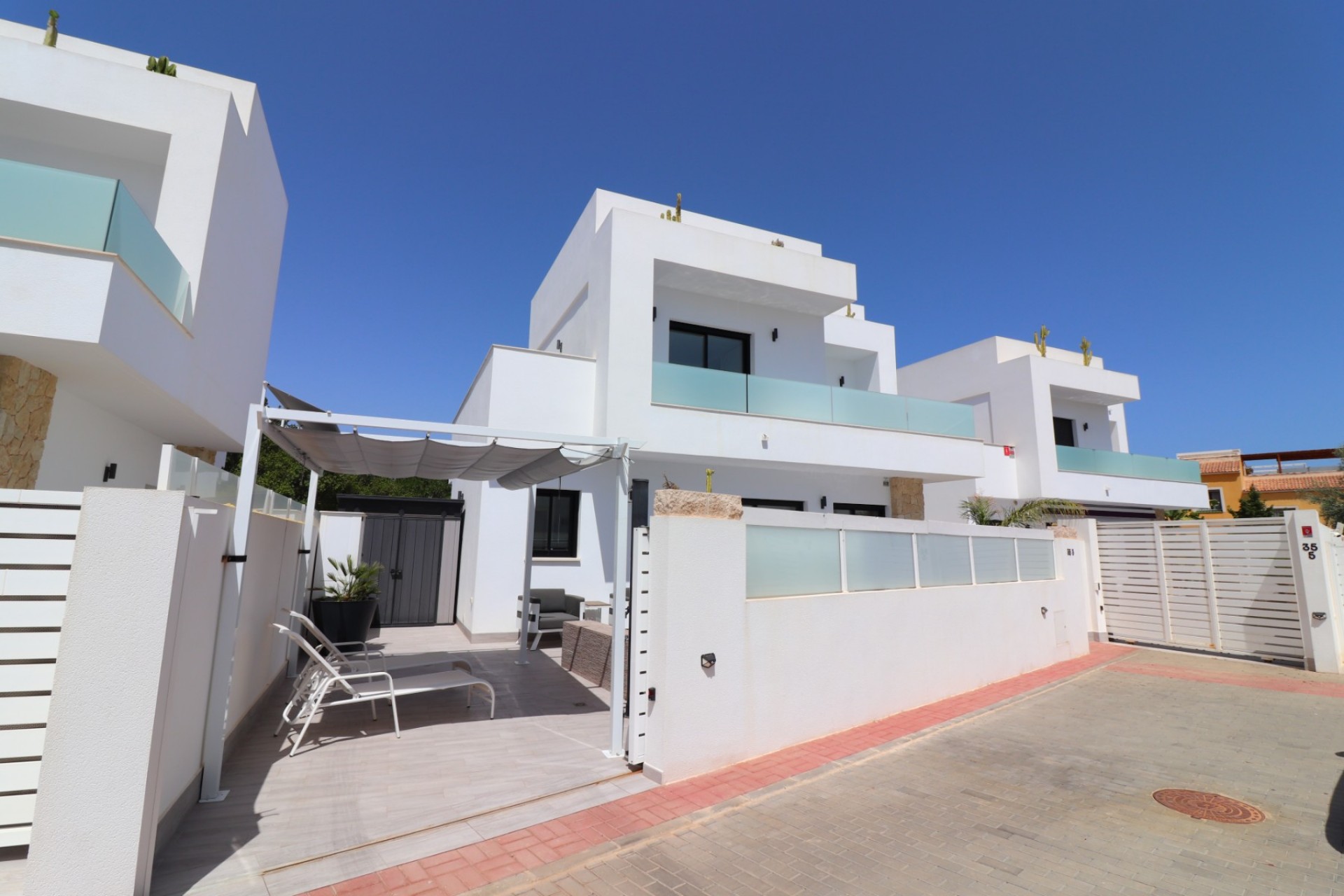 Re-Sale - Detached Villa - Los Montesinos - La Herrada