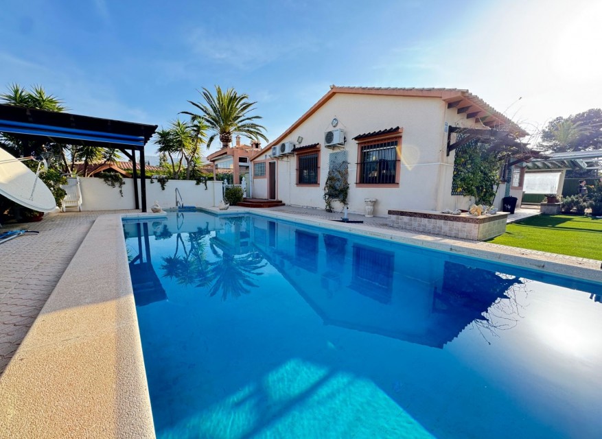 Re-Sale - Detached Villa - Orihuela Costa - Cabo Roig