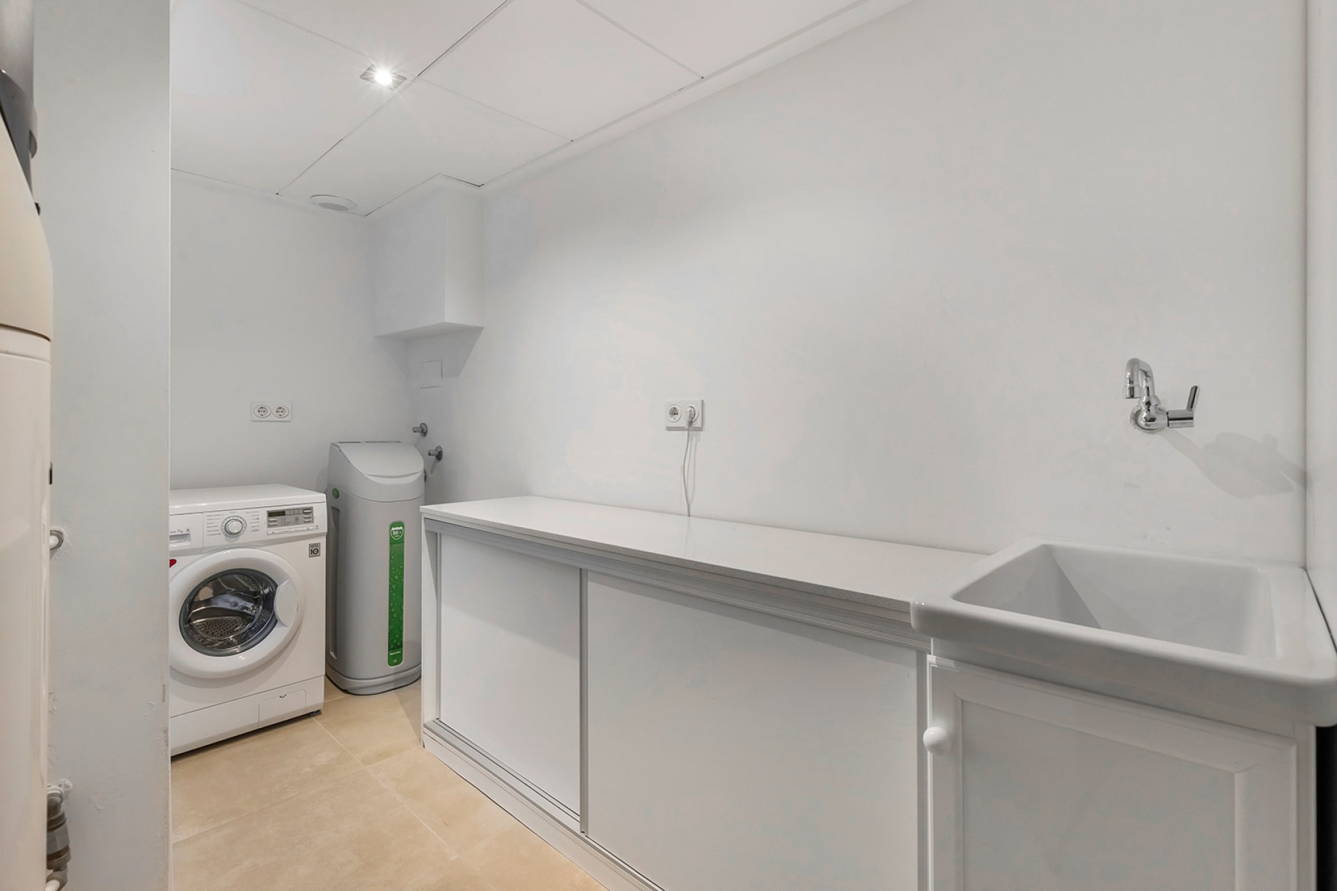 Re-Sale - Detached Villa - Orihuela Costa - La Zenia