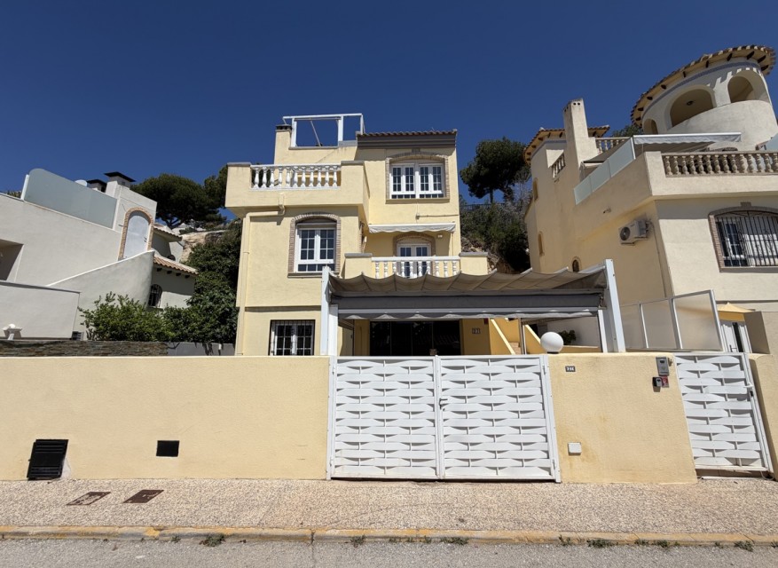 Re-Sale - Detached Villa - Orihuela Costa - Las Ramblas