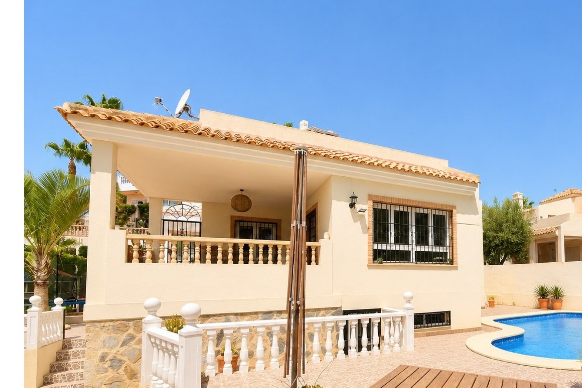 Re-Sale - Detached Villa - Orihuela Costa - Las Ramblas