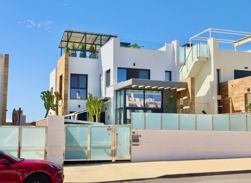 Re-Sale - Detached Villa - Orihuela Costa - Lomas de Cabo Roig