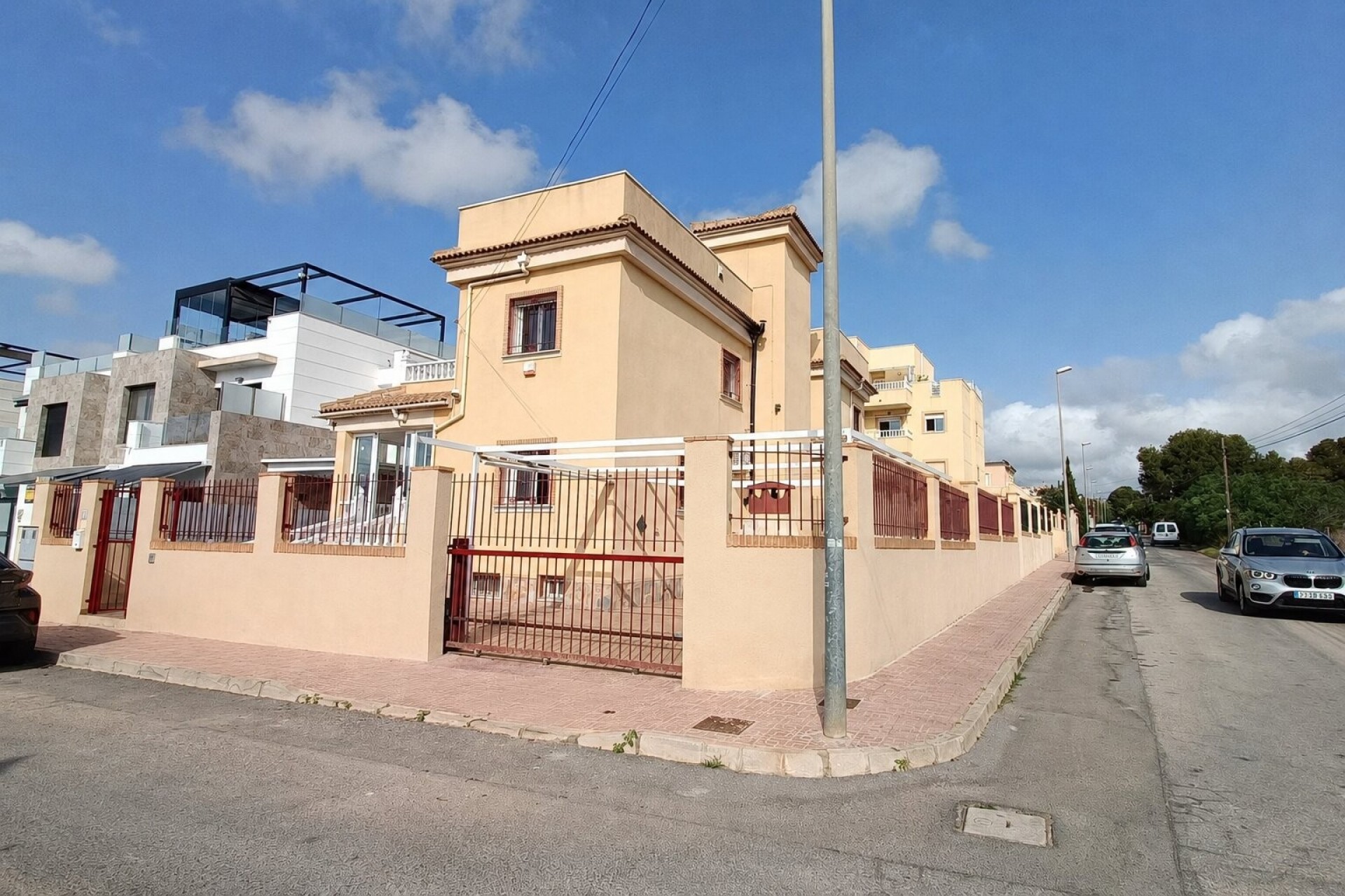 Re-Sale - Detached Villa - Orihuela Costa - Lomas de Don Juan