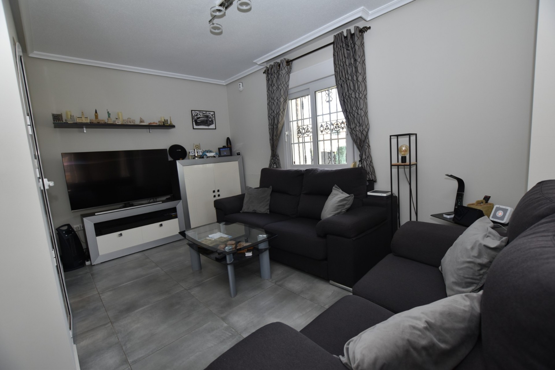 Re-Sale - Detached Villa - Orihuela Costa - Los Dolses