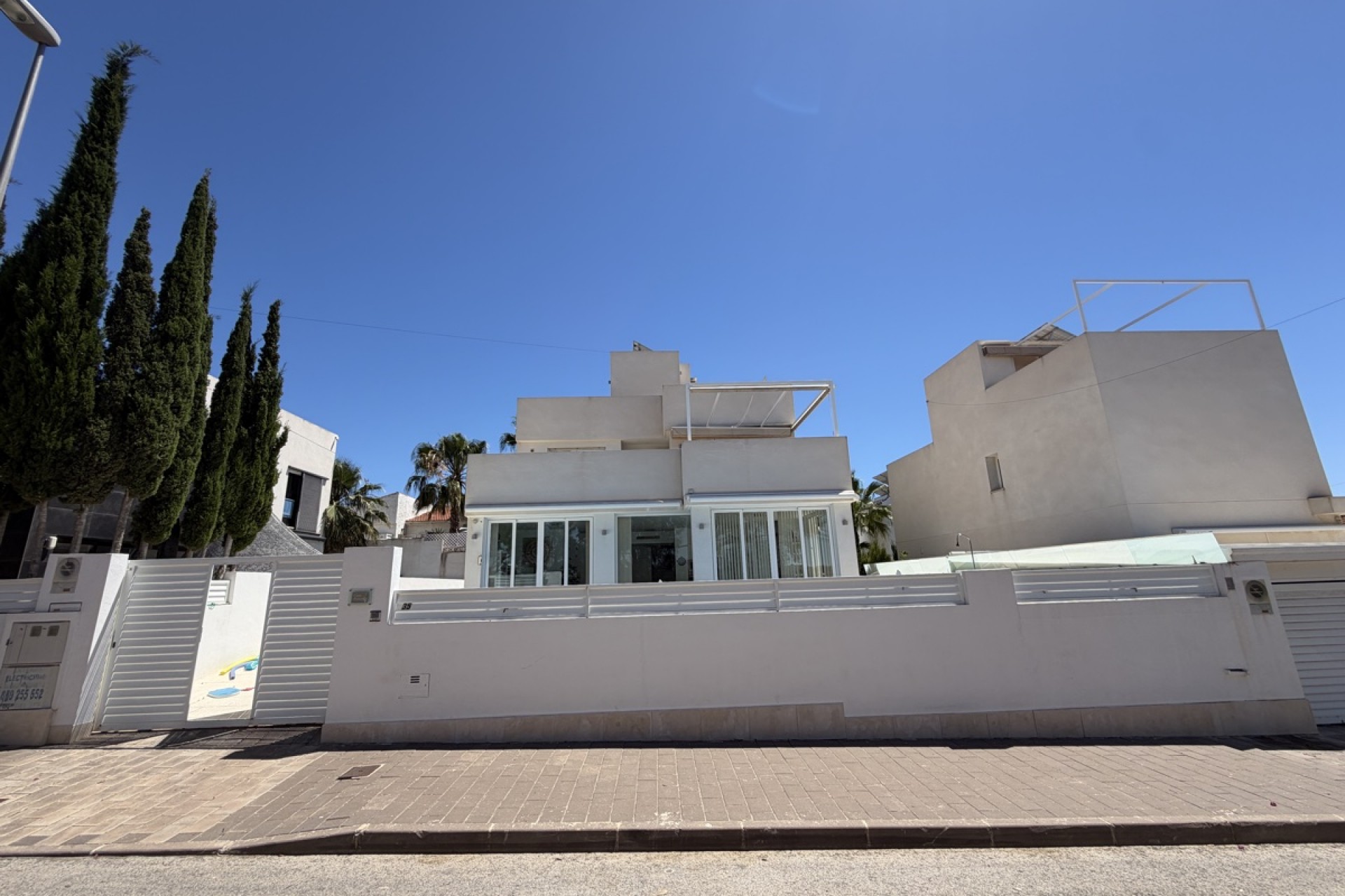 Re-Sale - Detached Villa - Orihuela Costa - Mil Palmeras