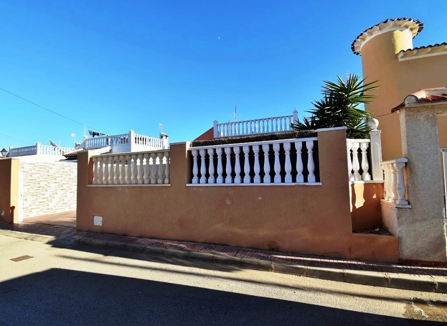 Re-Sale - Detached Villa - Orihuela Costa - Playa Flamenca