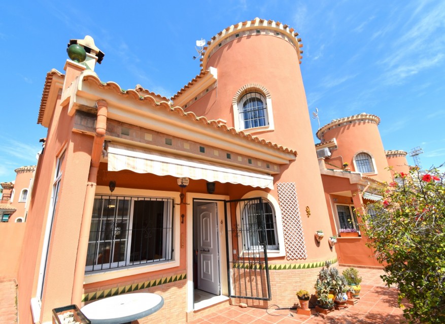 Re-Sale - Detached Villa - Orihuela Costa - Playa Flamenca